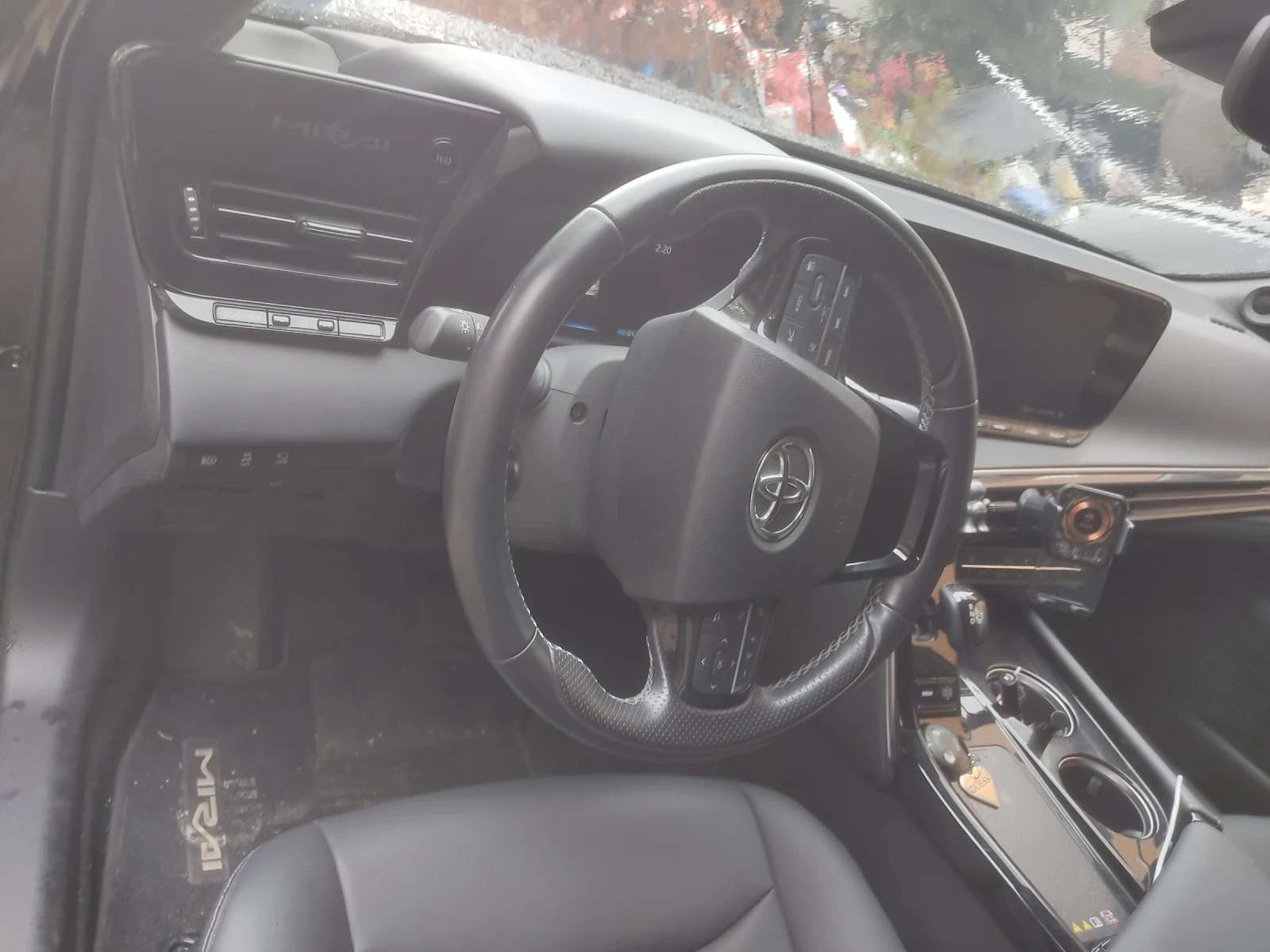 Toyota Mirai  - изображение 2