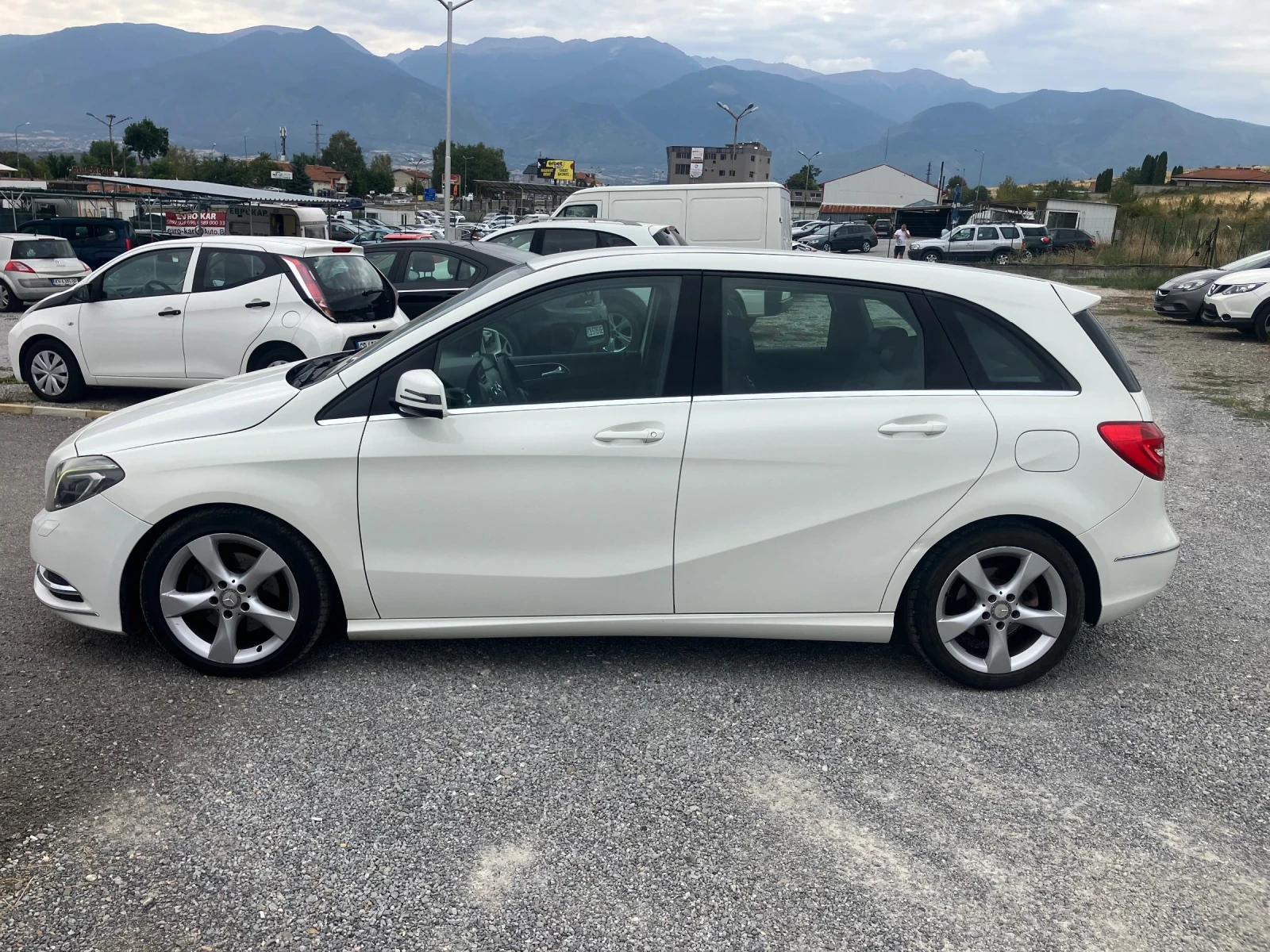 Mercedes-Benz B 180 Premium  - изображение 5