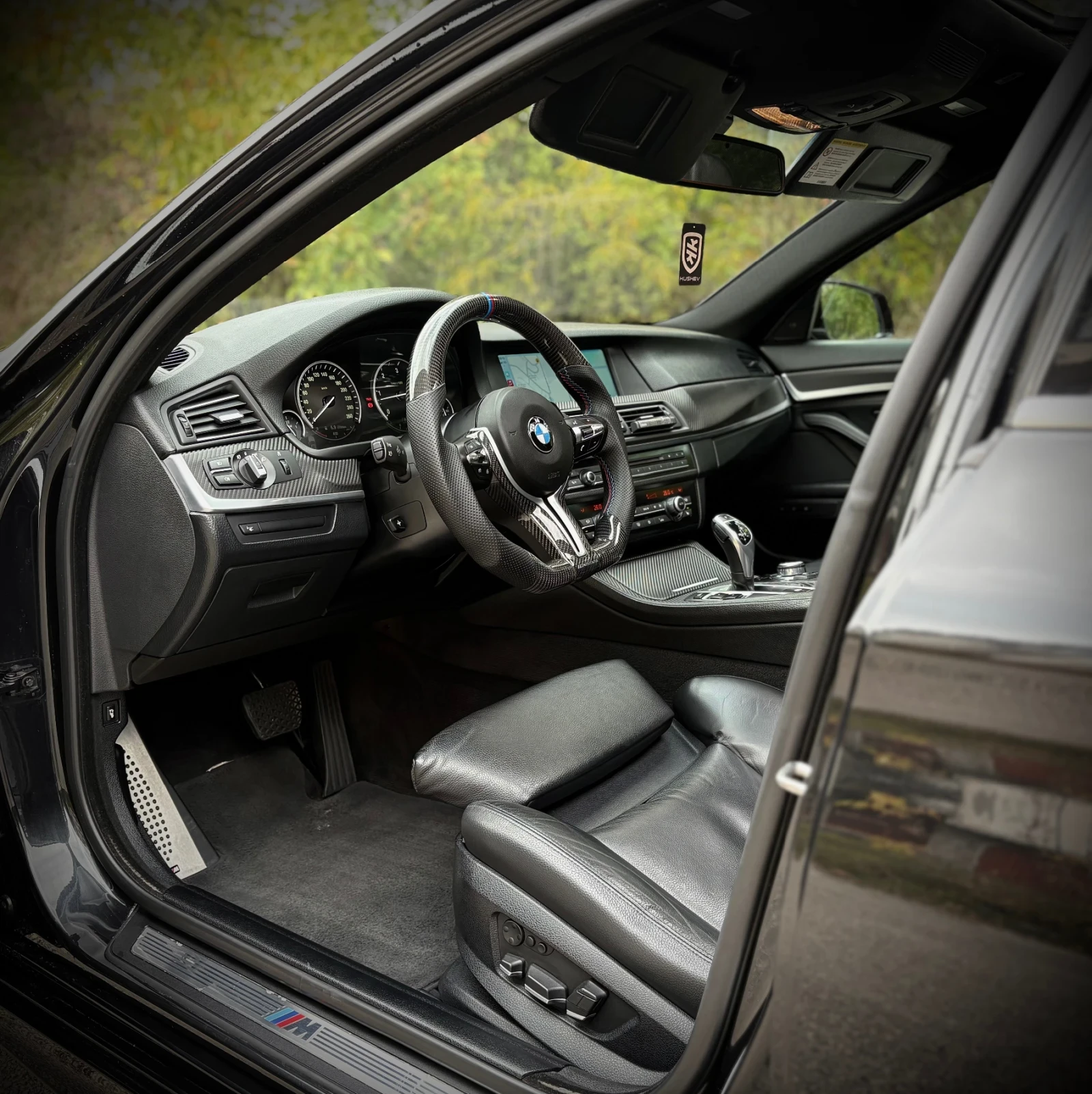 BMW 535 * M-PACK * SOFT-CLOSE * HEAD-UP * PANORAMA *  - изображение 6