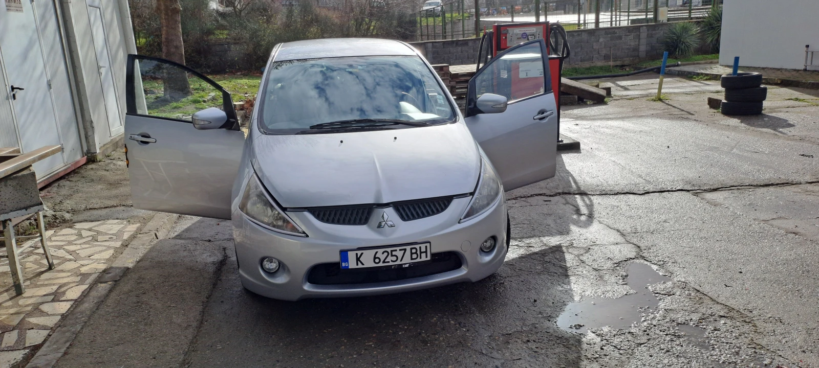 Mitsubishi Grandis  - изображение 3