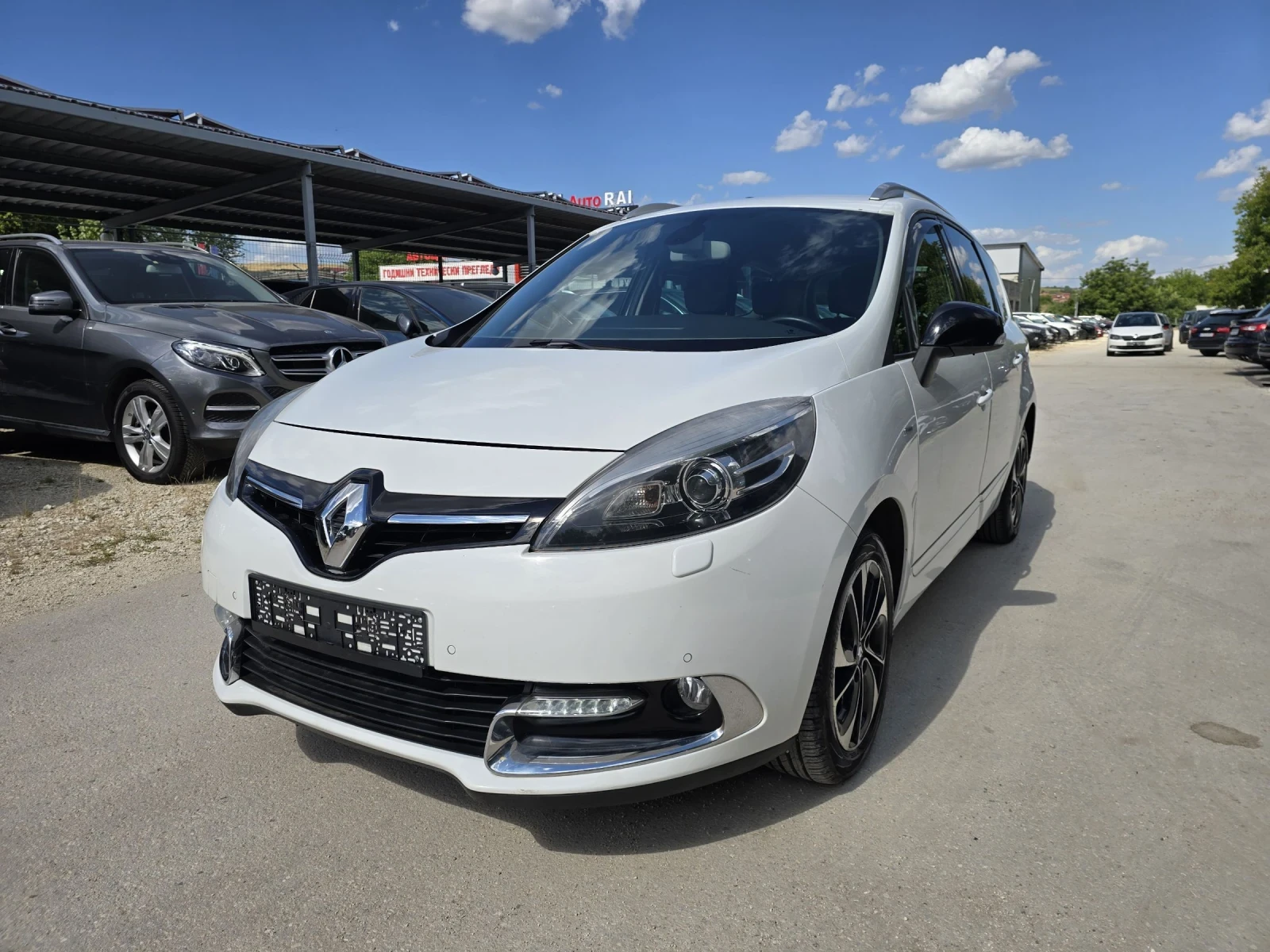 Renault Scenic 1.5dci 110к.с Limited Bose 6+ 1 места