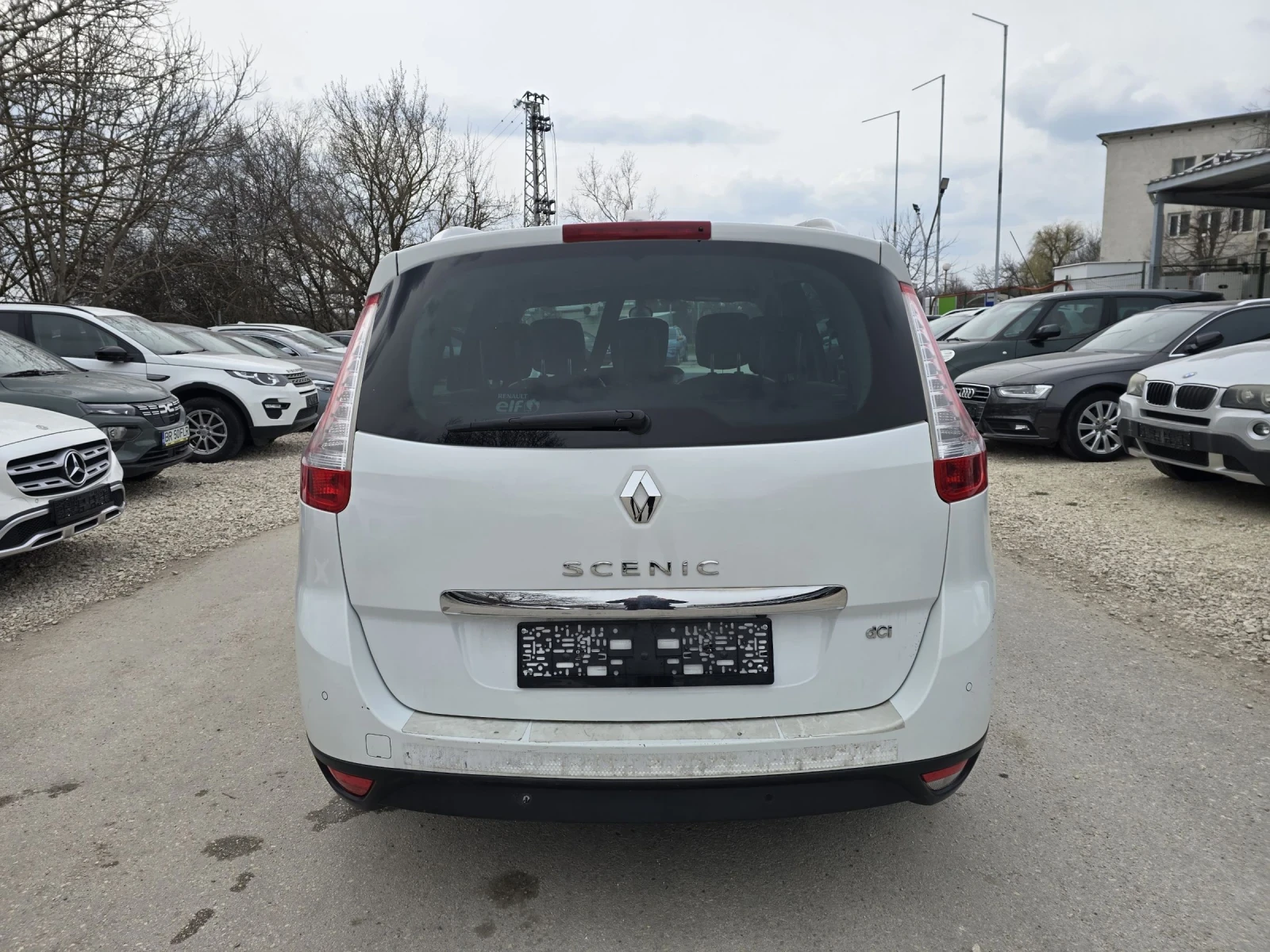 Renault Scenic 1.5dci 110к.с Limited Bose 6+ 1 места, снимка 6 - Автомобили и джипове - 53131364