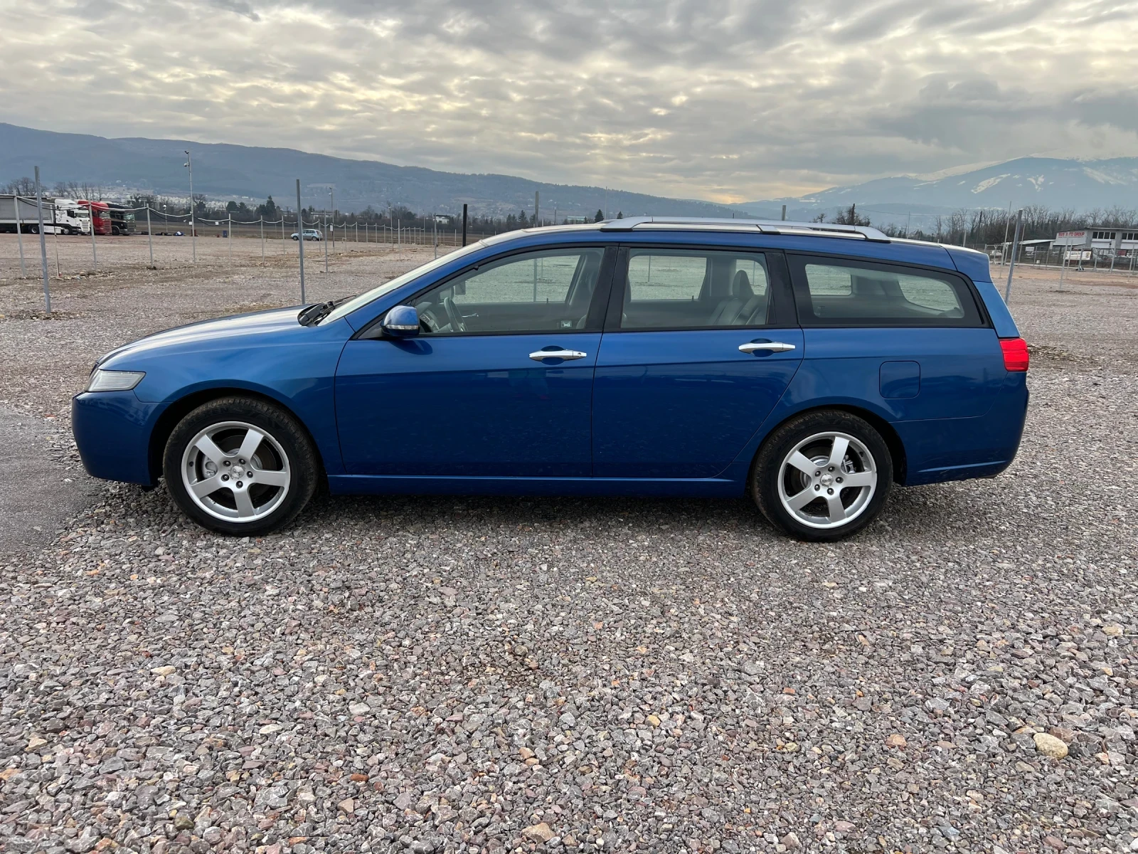 Honda Accord 2.4 i - изображение 2