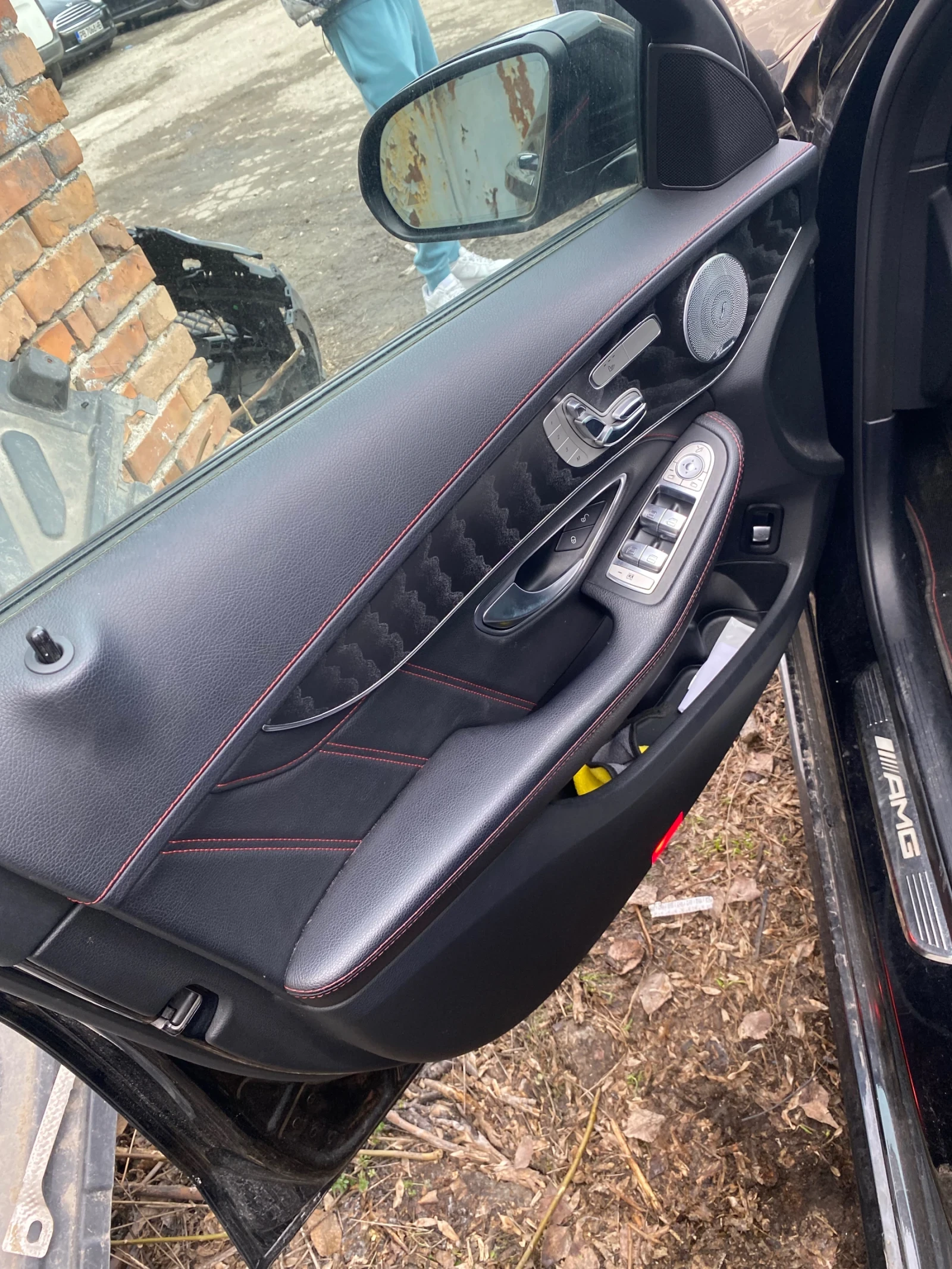 Mercedes-Benz C 43 AMG  - изображение 7