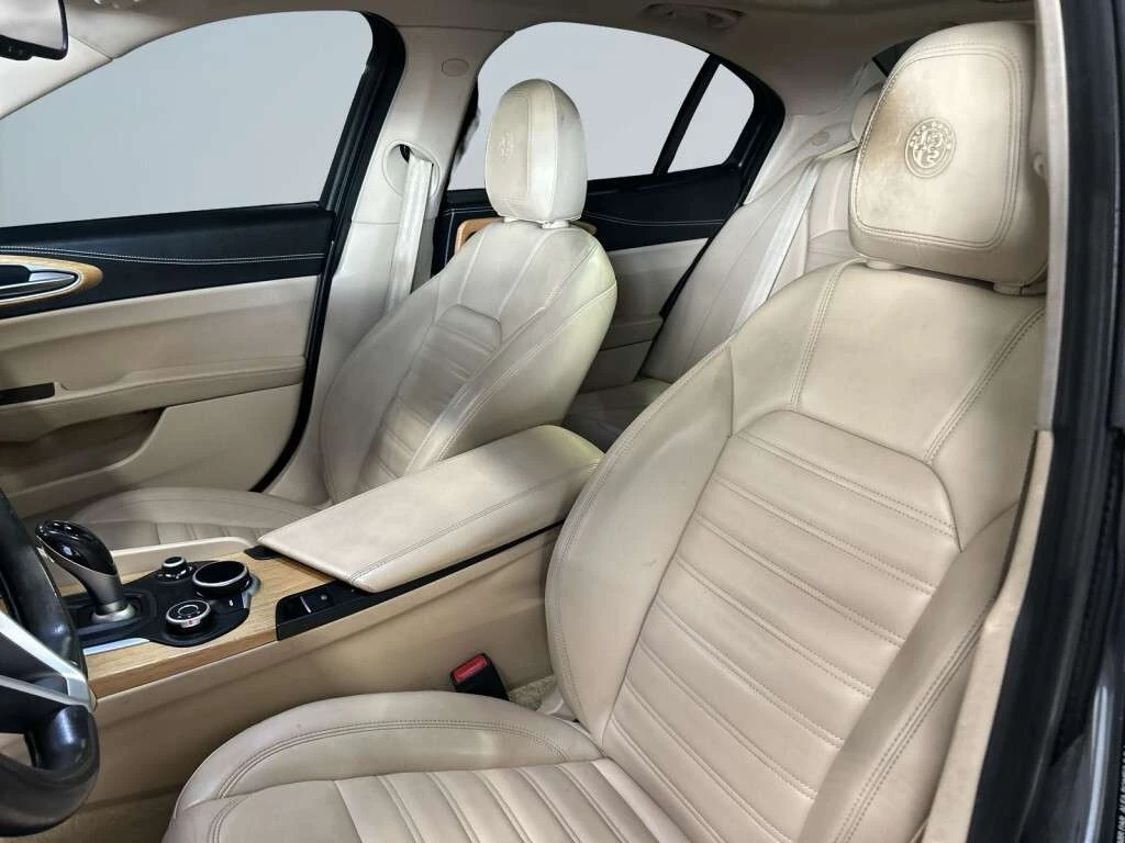 Alfa Romeo Giulia * Ti Q4 * CARFAX * ���� �� �� | Mobile.bg � ����������� 11