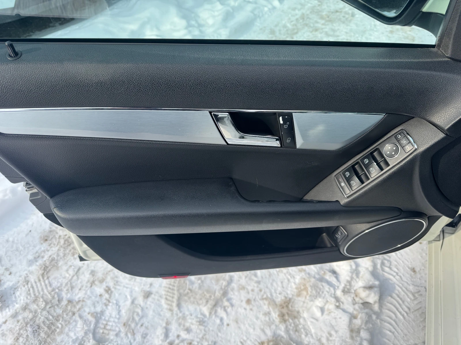 Mercedes-Benz C 220 2200-170 нави автомат - изображение 7