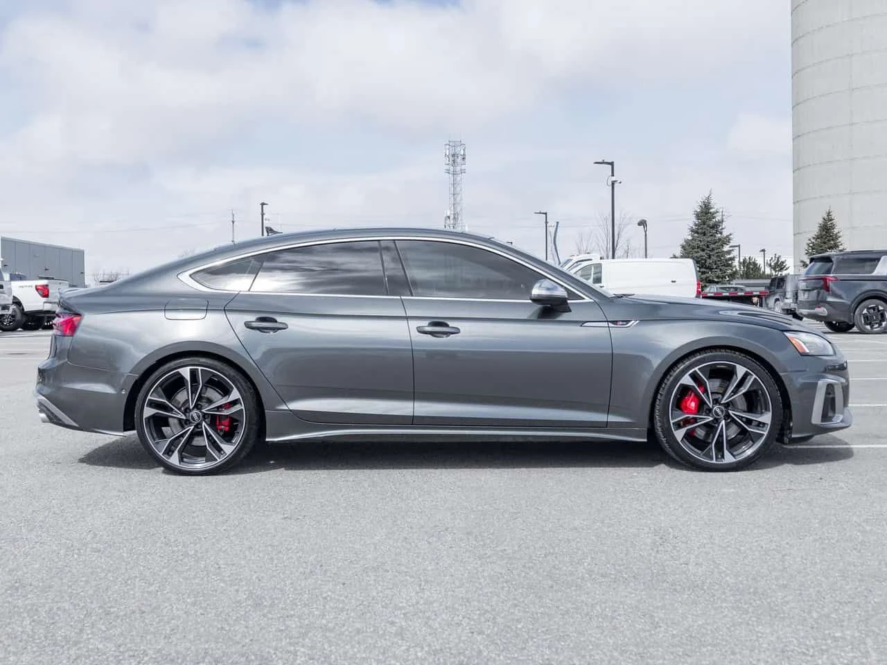 Audi S5 * Дистроник * 360 Камери * Фиксирана цена до БГ * , снимка 2 - Автомобили и джипове - 53905309