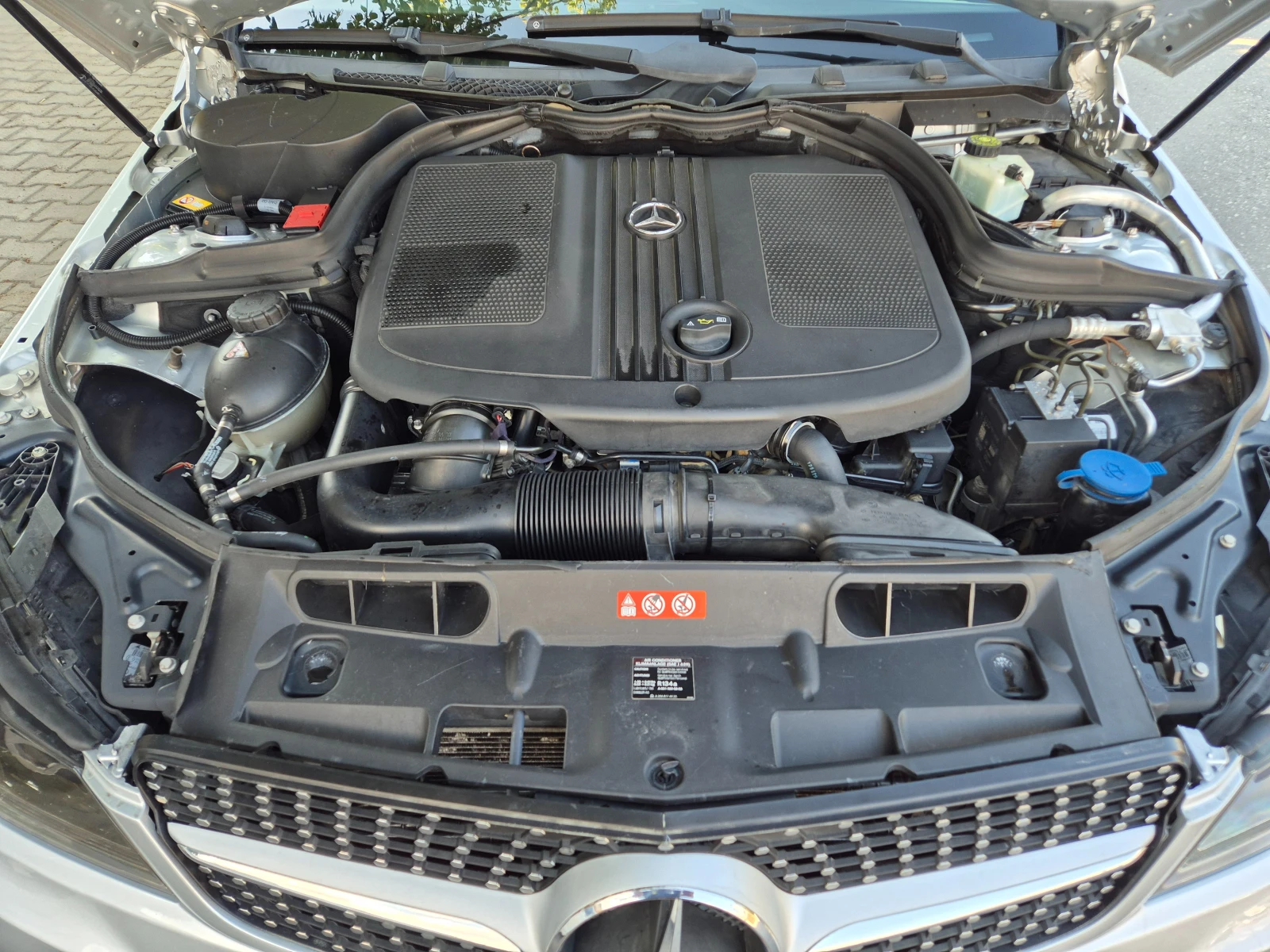 Mercedes-Benz C 200, снимка 15 - Автомобили и джипове - 54068897