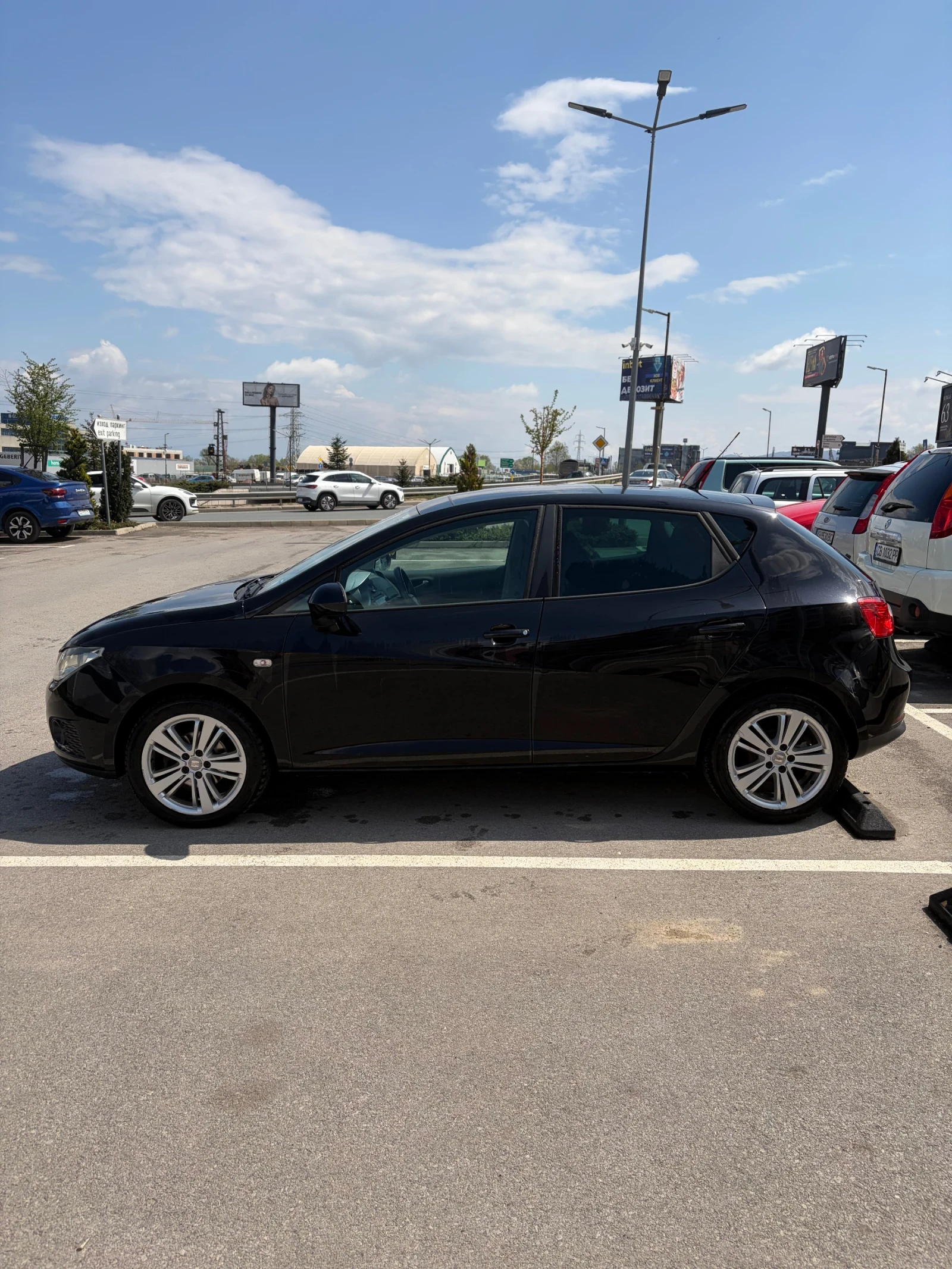 Seat Ibiza, снимка 8 - Автомобили и джипове - 54176186