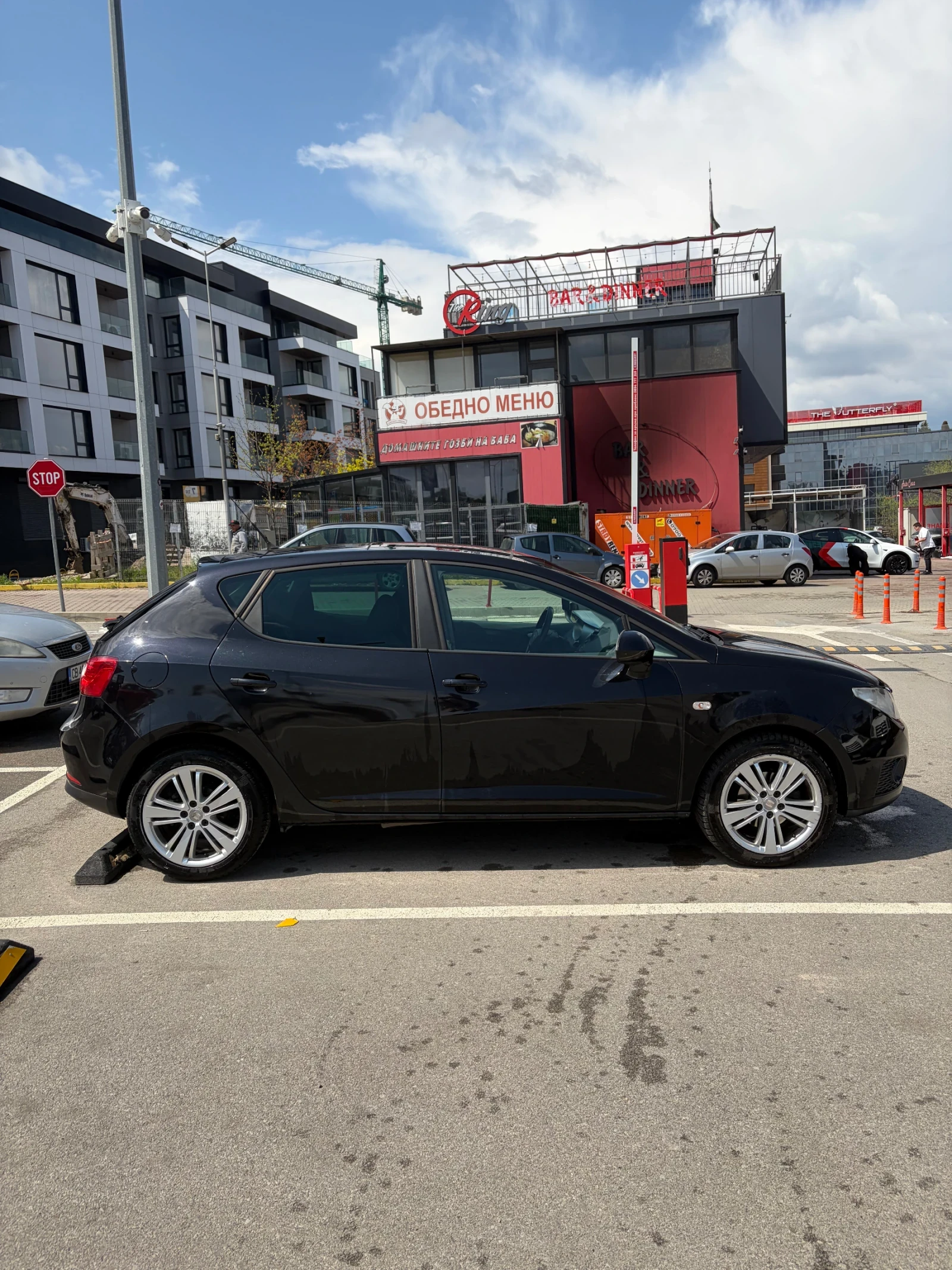 Seat Ibiza, снимка 2 - Автомобили и джипове - 54176186
