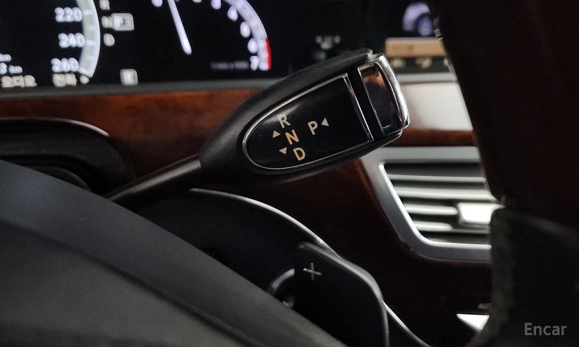 Mercedes-Benz S 600 L* 4MATIC* DESIGNO* КОЖА* ОБДУХВАНЕ* ПОДГРЕВ* МАСА, снимка 8 - Автомобили и джипове - 54231387