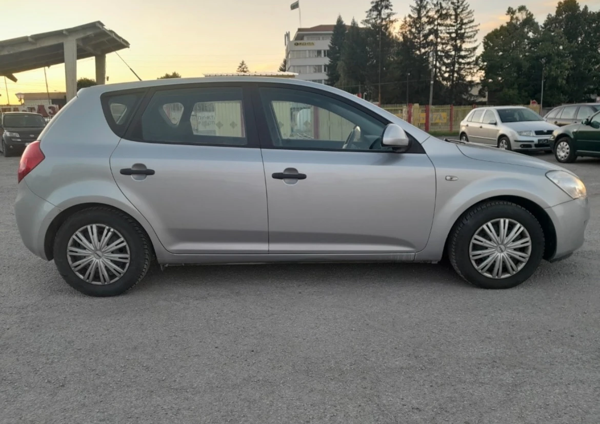 Kia Ceed 1, 4, снимка 2 - Автомобили и джипове - 54296486