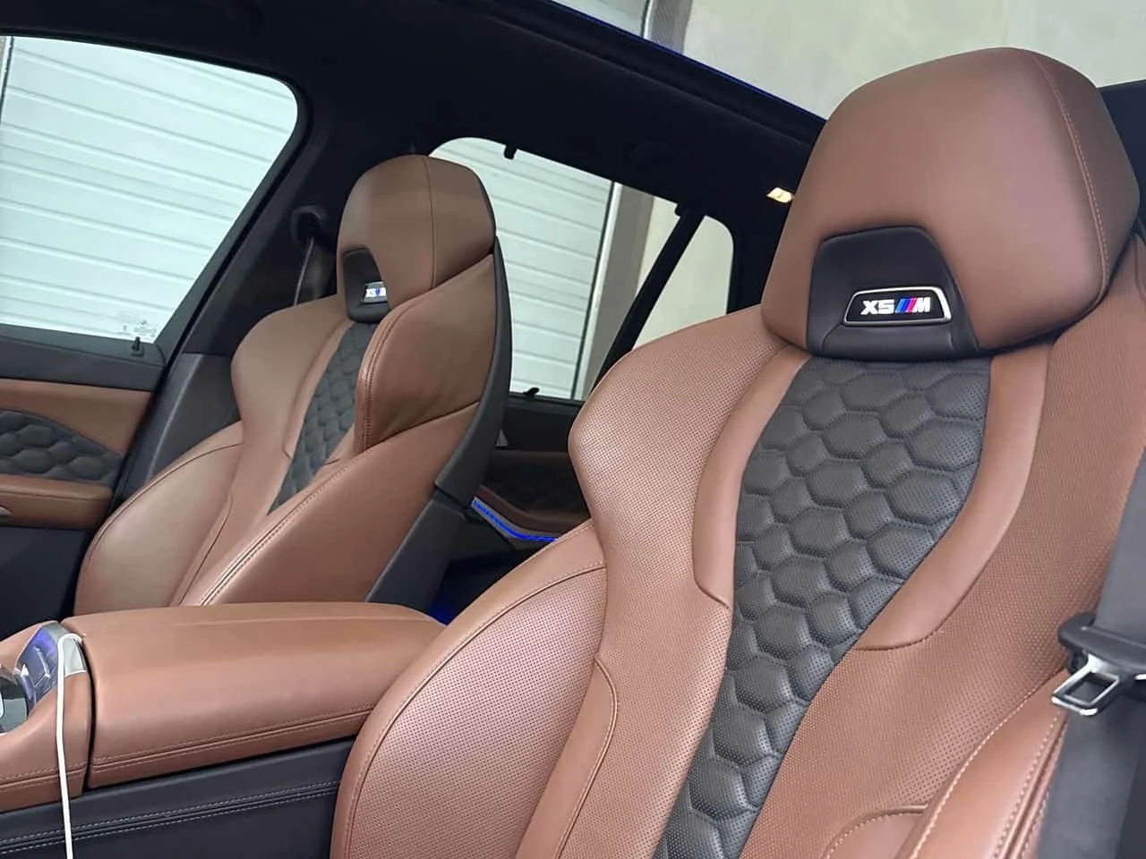 BMW X5M Competition Individual  CARFAX, снимка 10 - Автомобили и джипове - 54315564