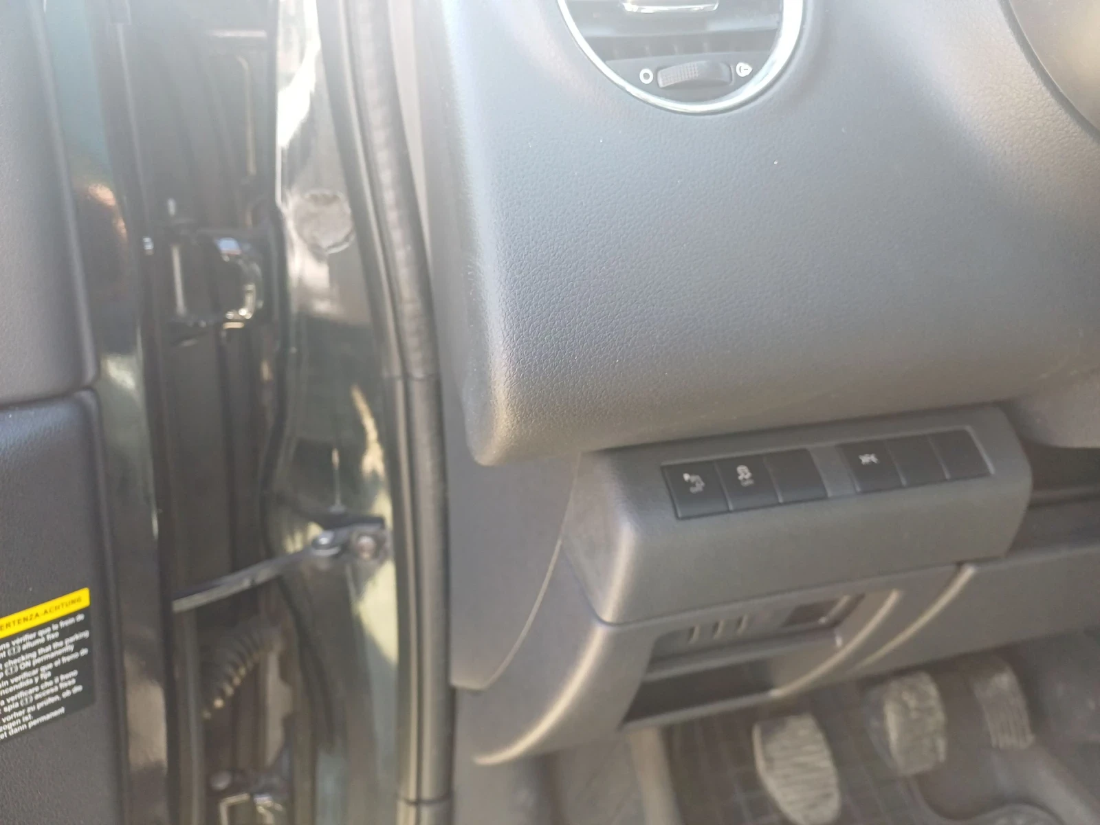 Peugeot 3008 1, 6hdi, Airkros, снимка 14 - Автомобили и джипове - 54321730