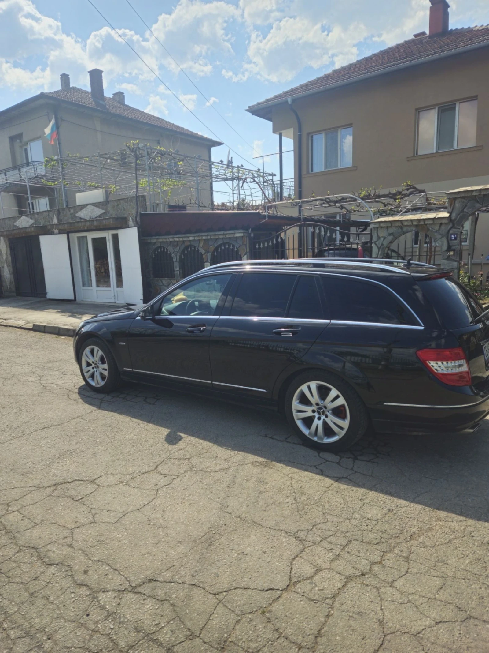 Mercedes-Benz C 220, снимка 7 - Автомобили и джипове - 54367341