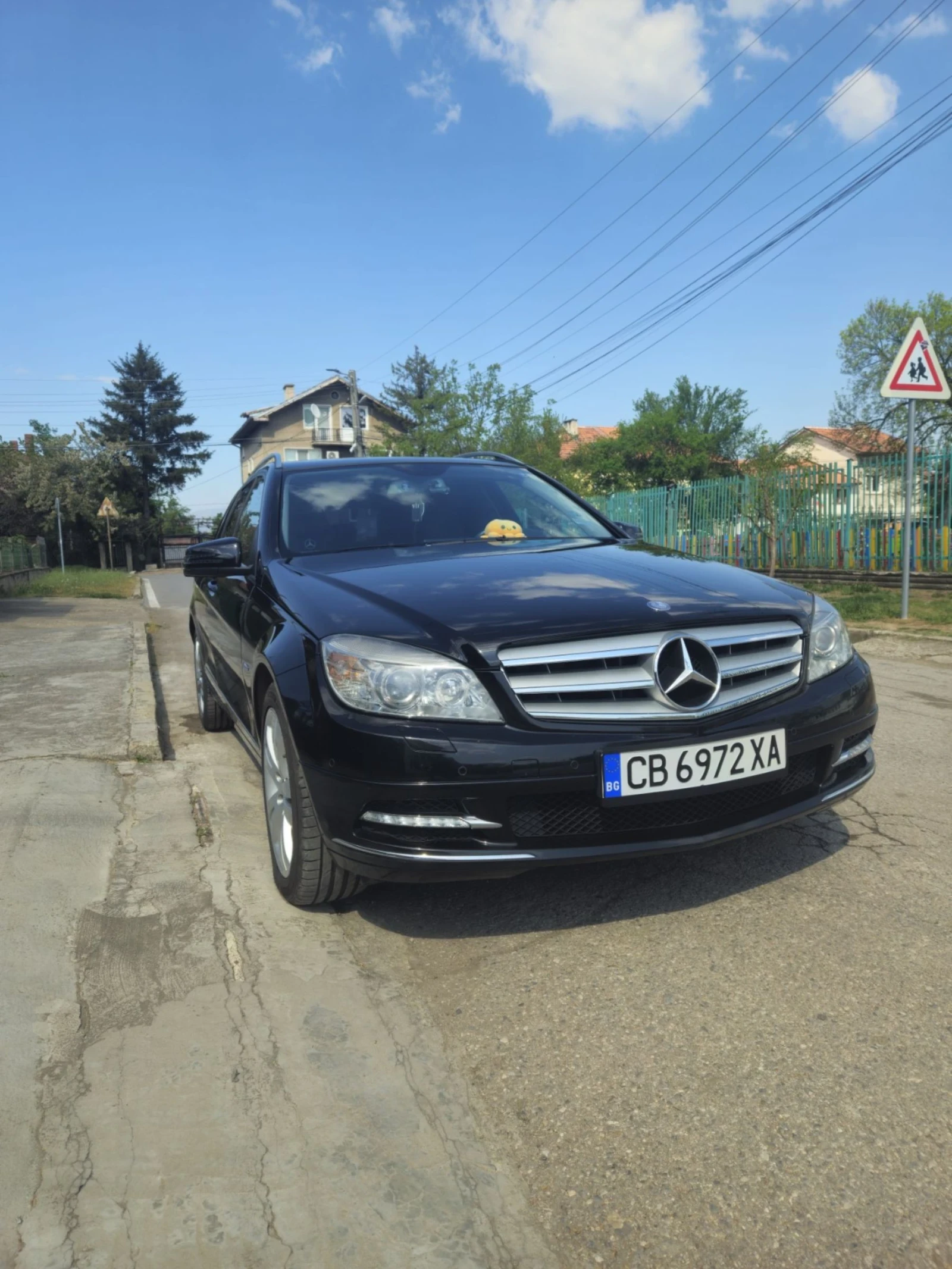Mercedes-Benz C 220, снимка 3 - Автомобили и джипове - 54367341