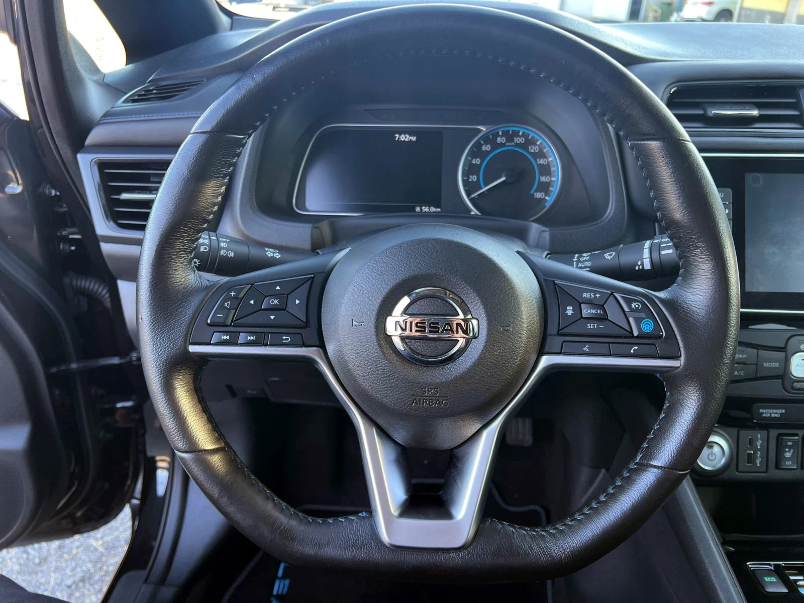 Nissan Leaf  40k KM N-Connecta Soh 100% , снимка 15 - Автомобили и джипове - 54870606