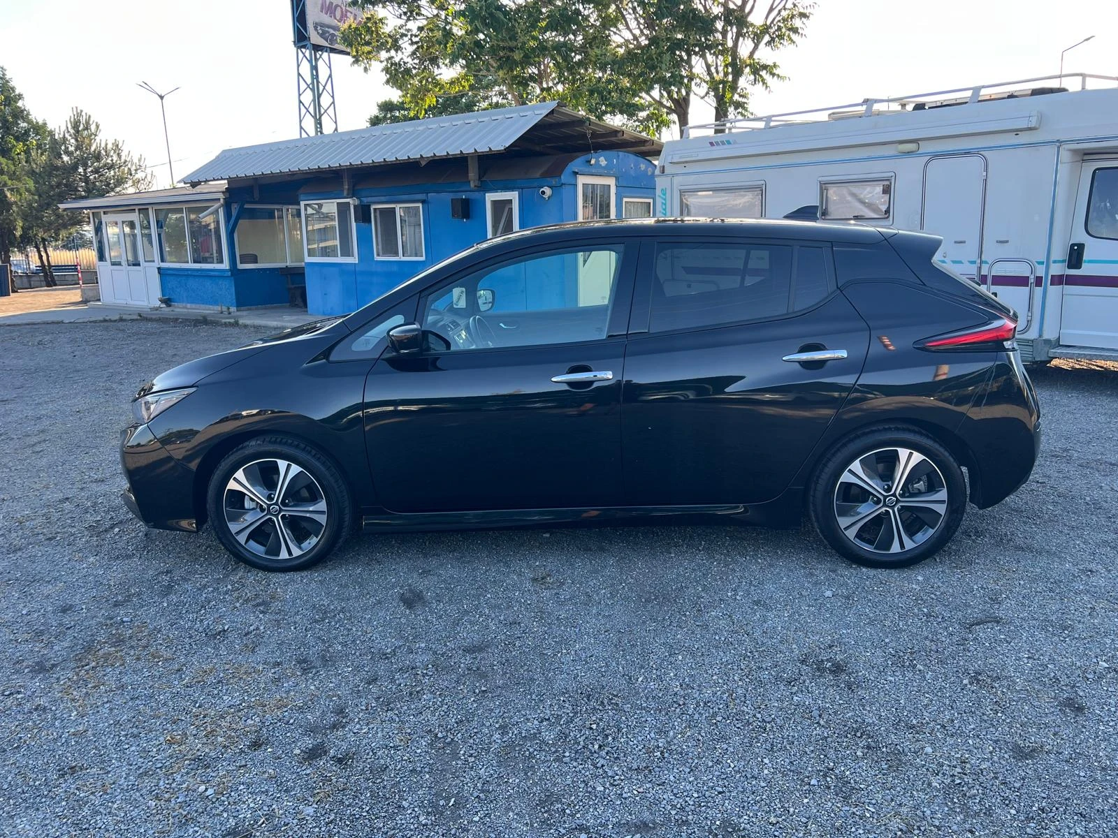 Nissan Leaf  40k KM N-Connecta Soh 100% , снимка 8 - Автомобили и джипове - 54870606