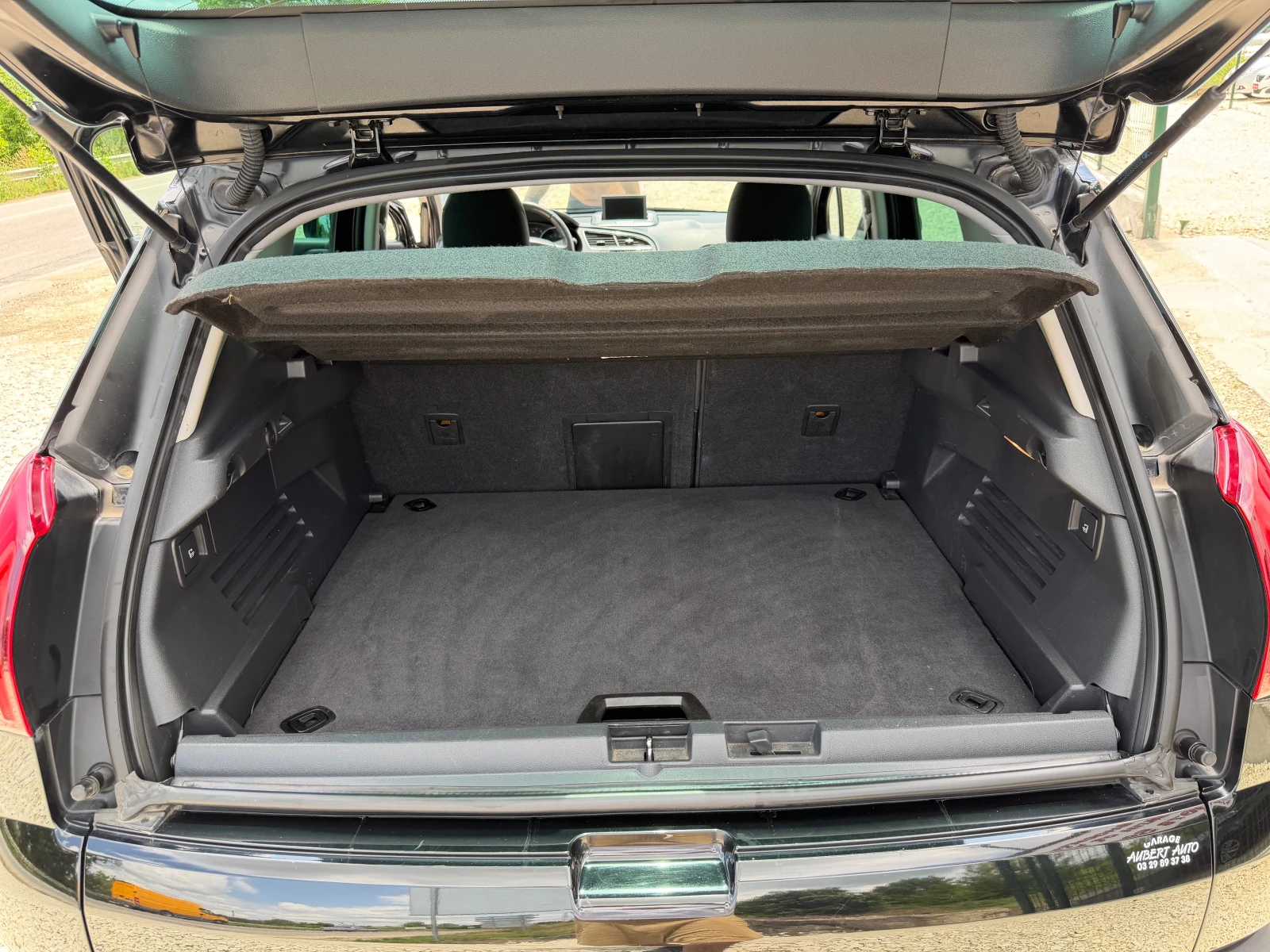 Peugeot 3008 1.6e-HDI/120p.s-Avtomatik/Navi/Facelift!!!, снимка 15 - Автомобили и джипове - 54887217