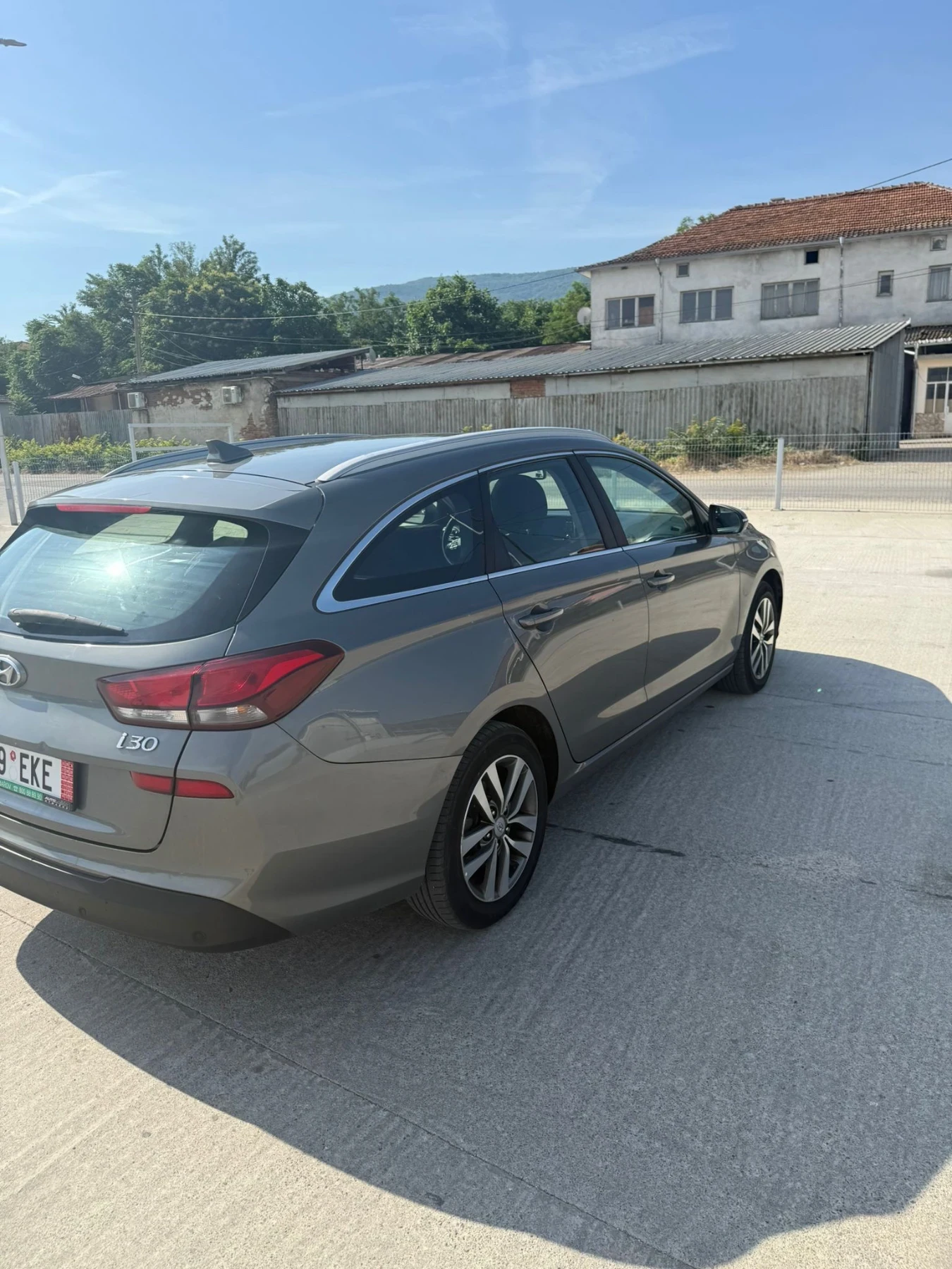 Hyundai I30 1.6 CRDI, снимка 7 - Автомобили и джипове - 55578295