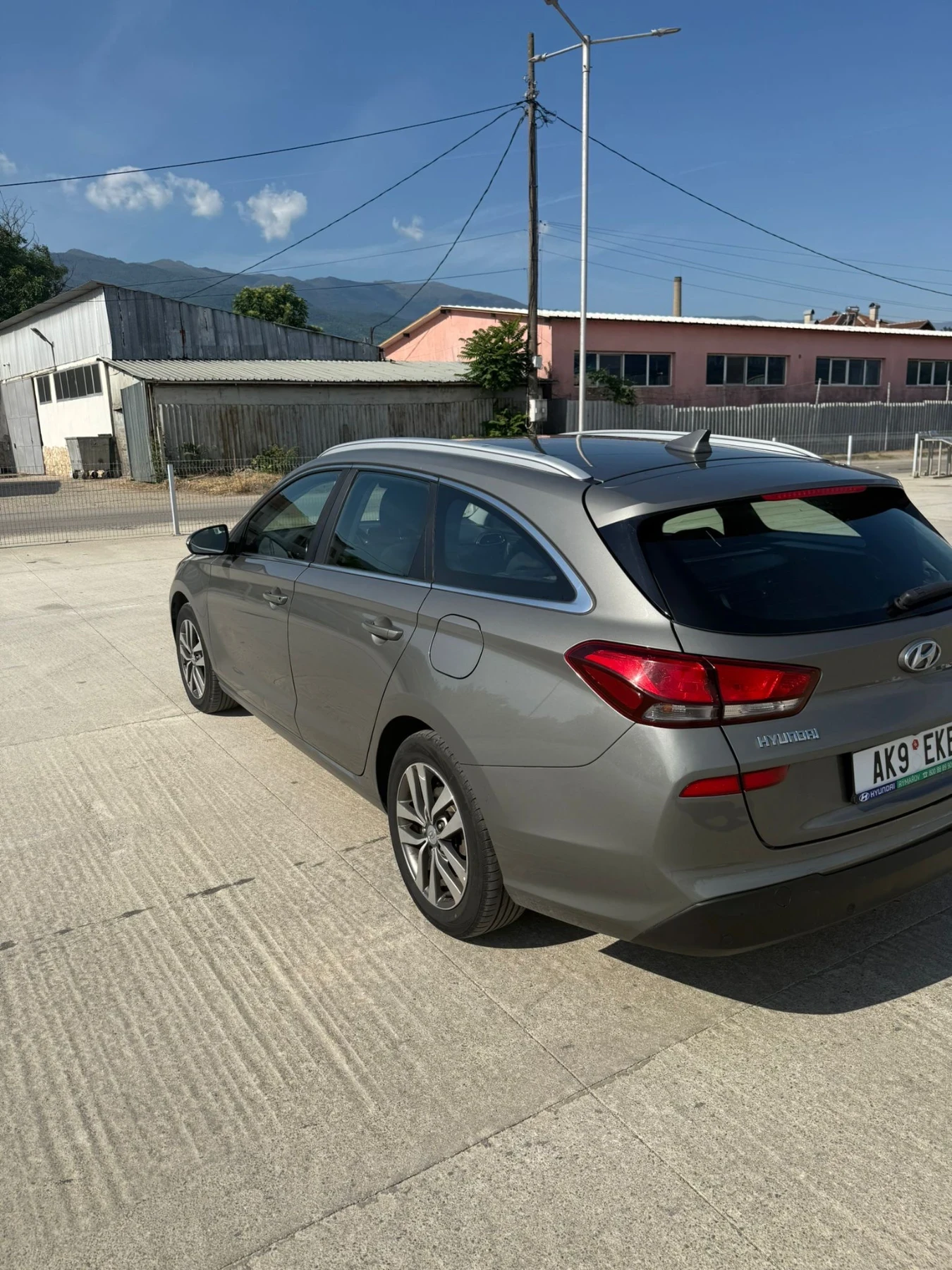 Hyundai I30 1.6 CRDI, снимка 6 - Автомобили и джипове - 55578295