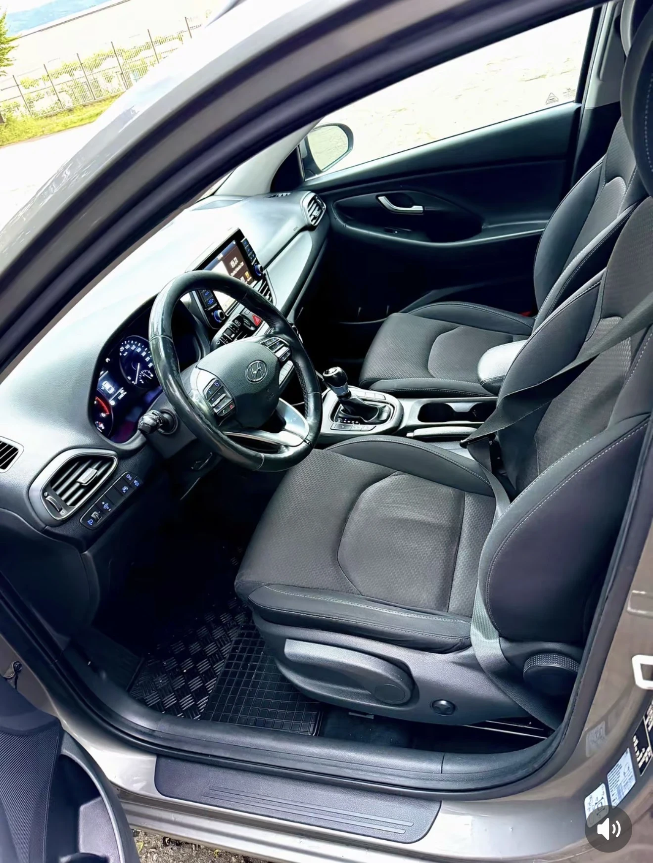 Hyundai I30 1.6 CRDI, снимка 12 - Автомобили и джипове - 55578295