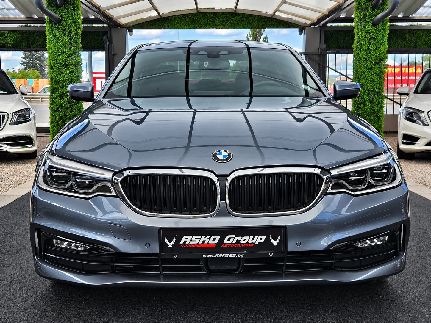 BMW 540 i/XD/SPORT LINE/DISTR/HUD/CAMERA/ВАКУМ/ПОДГРEB/LIZ, снимка 2 - Автомобили и джипове - 55183570