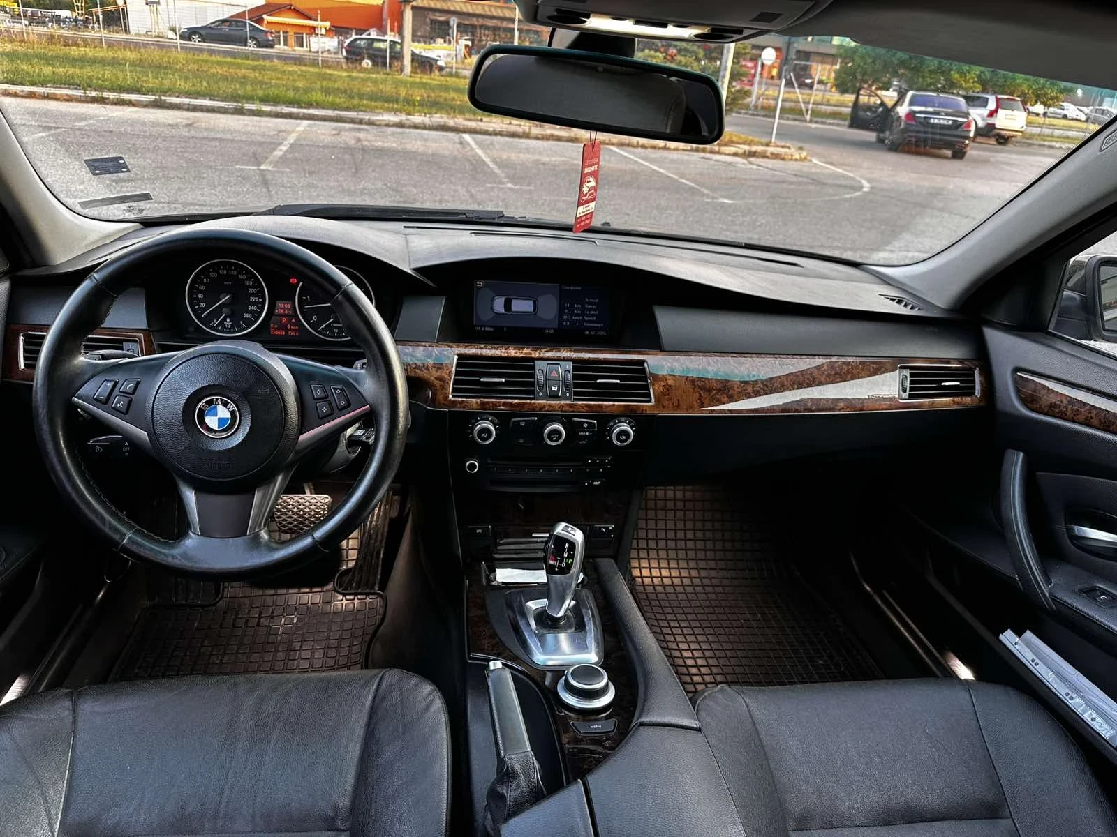 BMW 525 525d, снимка 11 - Автомобили и джипове - 55315574