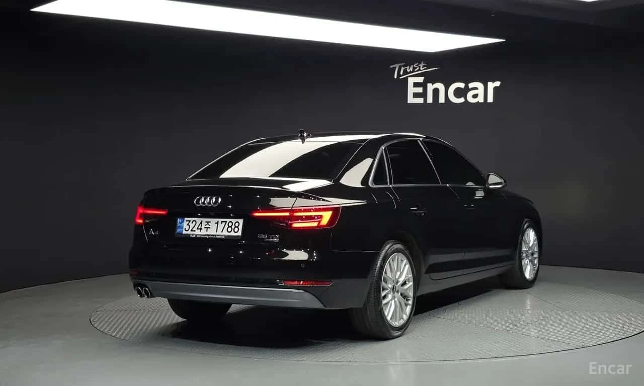 Audi A4 * 35 TDI Quattro Premium * CARFAX * ЦЕНА ДО БГ, снимка 2 - Автомобили и джипове - 55499808