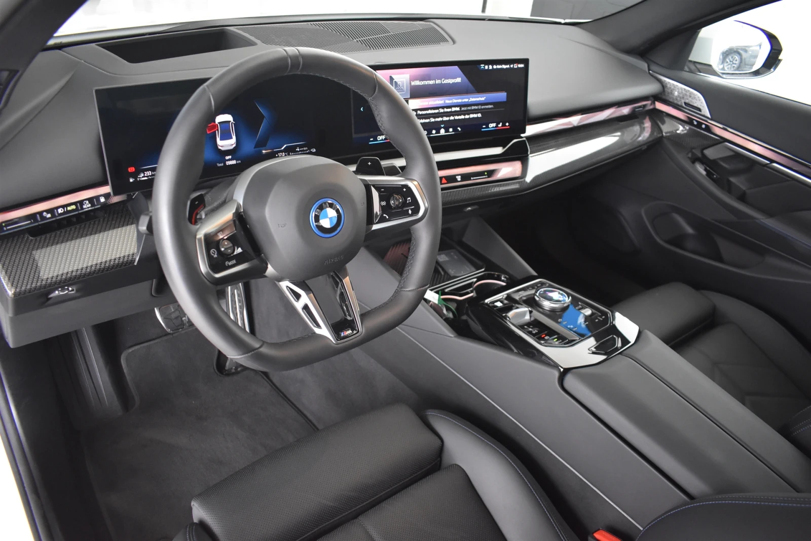 BMW 550 xDrive, снимка 6 - Автомобили и джипове - 55652792