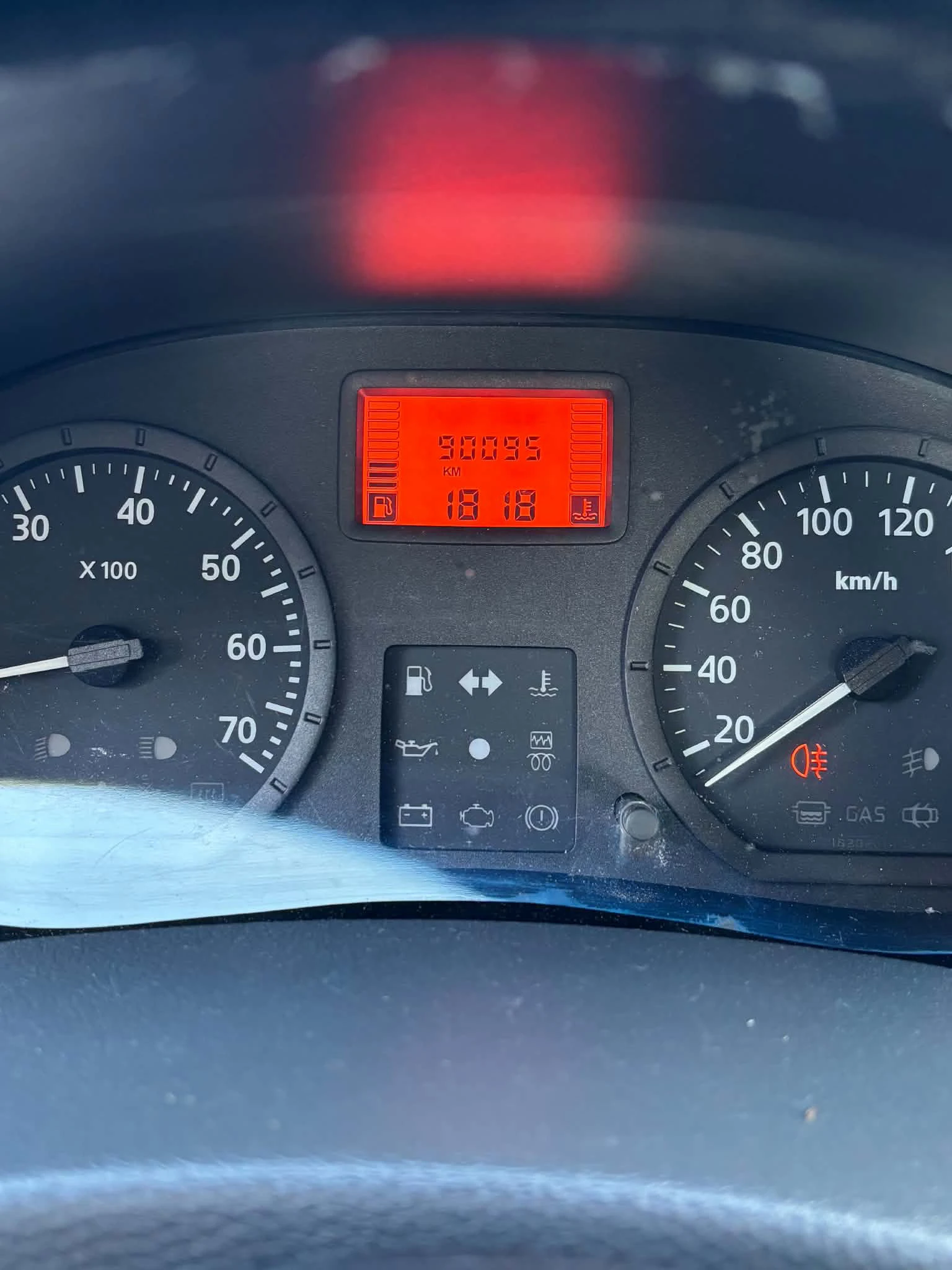 Dacia Logan, снимка 15 - Автомобили и джипове - 55663905
