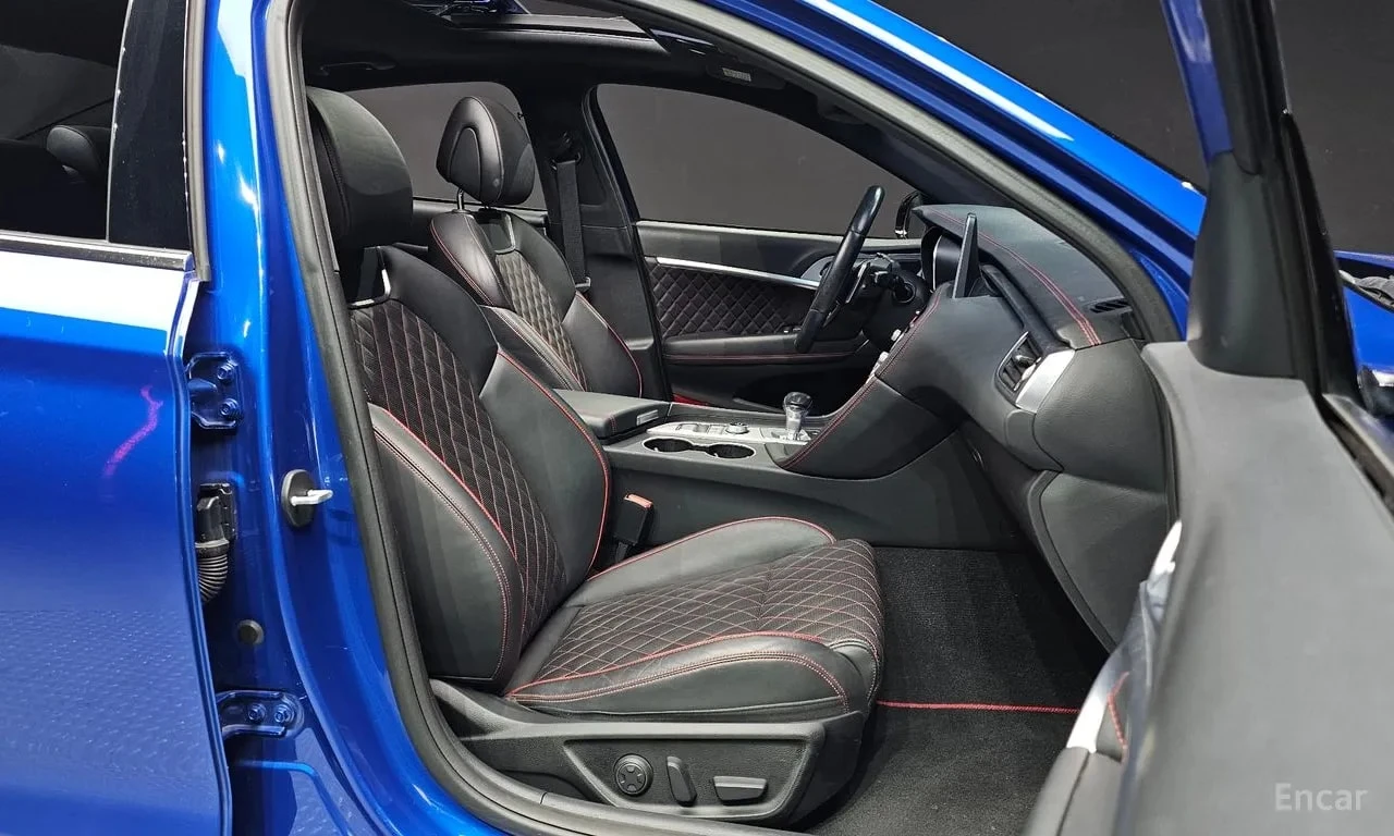 Genesis G70 3.3T Sport| HUD| ПАМЕТ| 360| ПАНО| ОБДУХ| , снимка 10 - Автомобили и джипове - 55878104