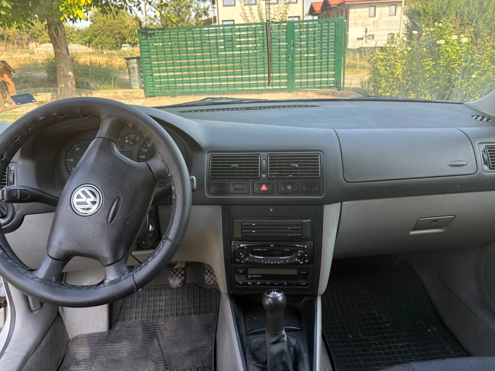 VW Golf 1.9TDI, снимка 7 - Автомобили и джипове - 55896497