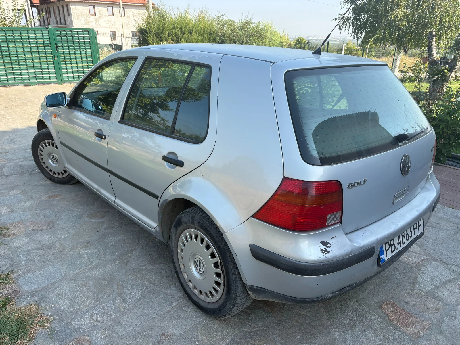 VW Golf 1.9TDI, снимка 2 - Автомобили и джипове - 55896497