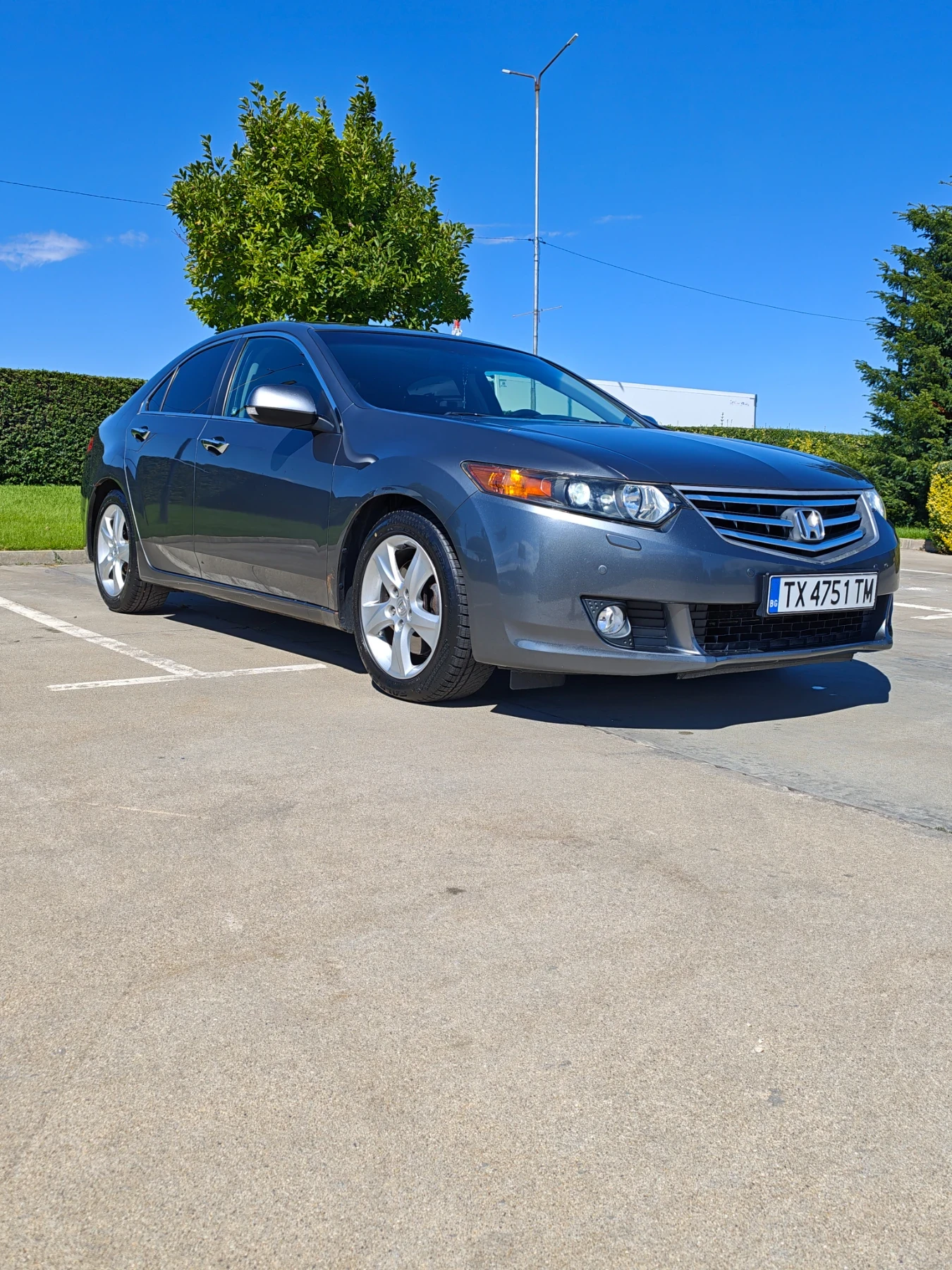 Honda Accord 2.4 Executive, снимка 2 - Автомобили и джипове - 55976685