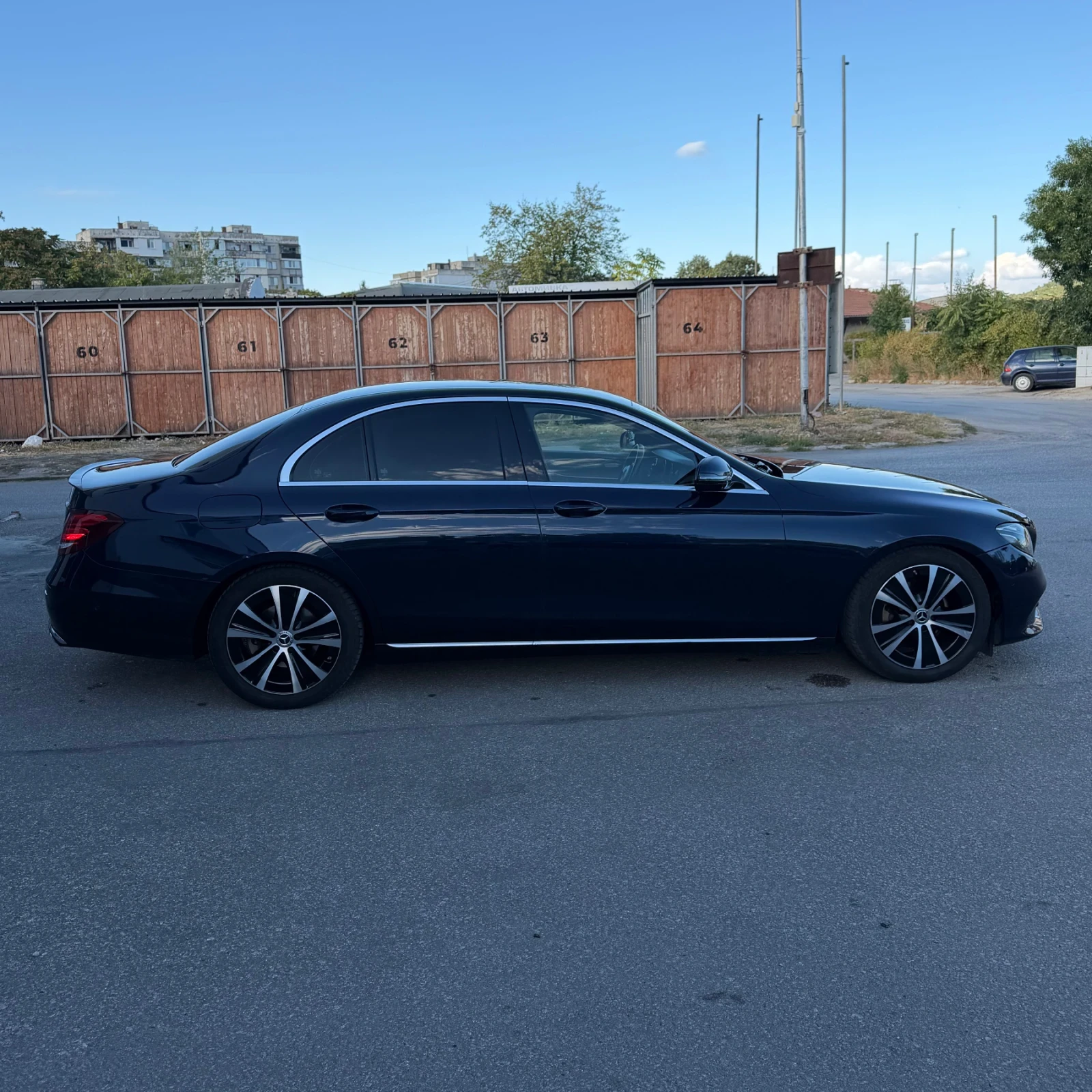 Mercedes-Benz E 220 2.2D, снимка 8 - Автомобили и джипове - 56060979
