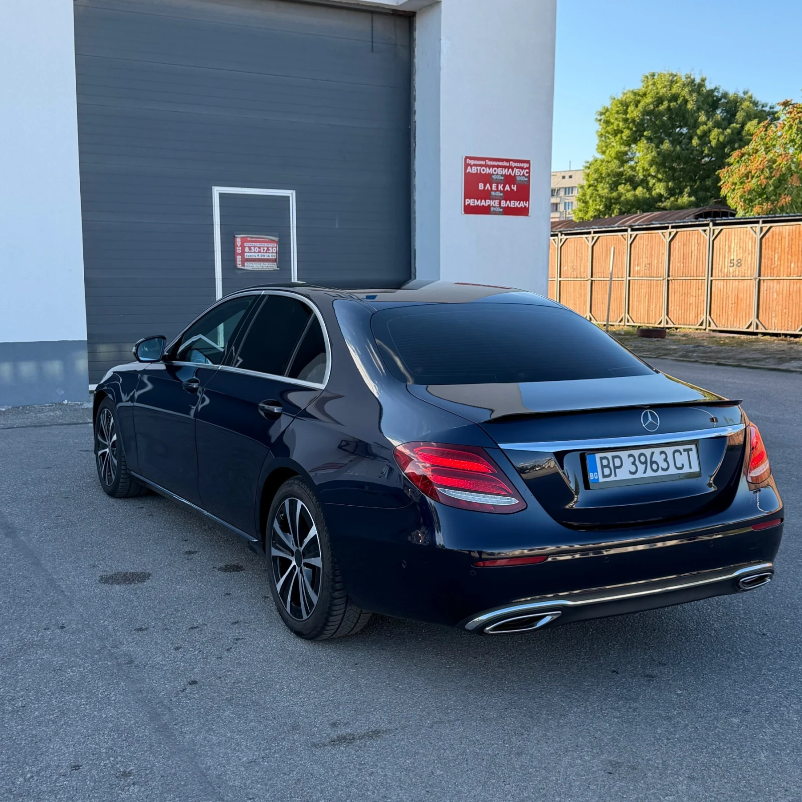 Mercedes-Benz E 220 2.2D, снимка 6 - Автомобили и джипове - 56060979