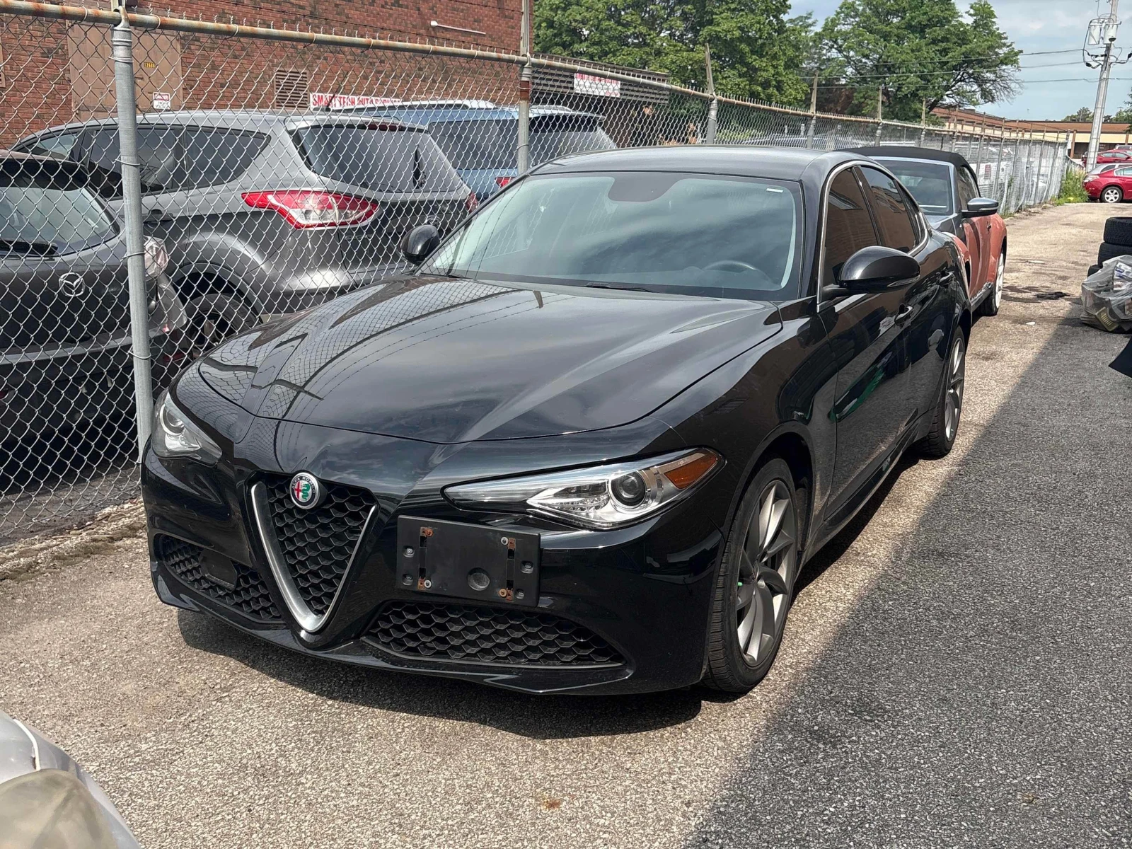 Alfa Romeo Giulia * 4dr Sdn AWD * АВТОКРЕДИТ БЕЗ ПЪРВОНАЧАЛНА ВНОСКА