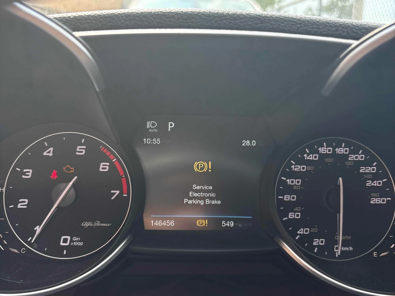Alfa Romeo Giulia * 4dr Sdn AWD * АВТОКРЕДИТ БЕЗ ПЪРВОНАЧАЛНА ВНОСКА, снимка 8 - Автомобили и джипове - 56064480