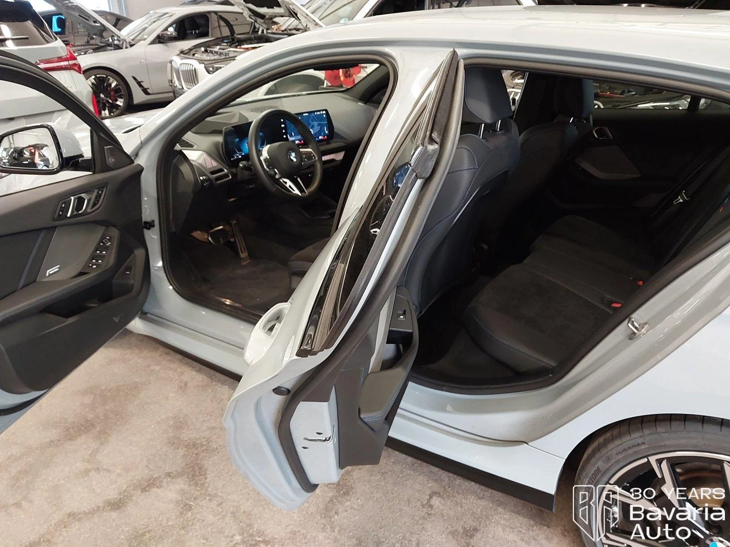 BMW 120 Steptronic, снимка 5 - Автомобили и джипове - 56395786
