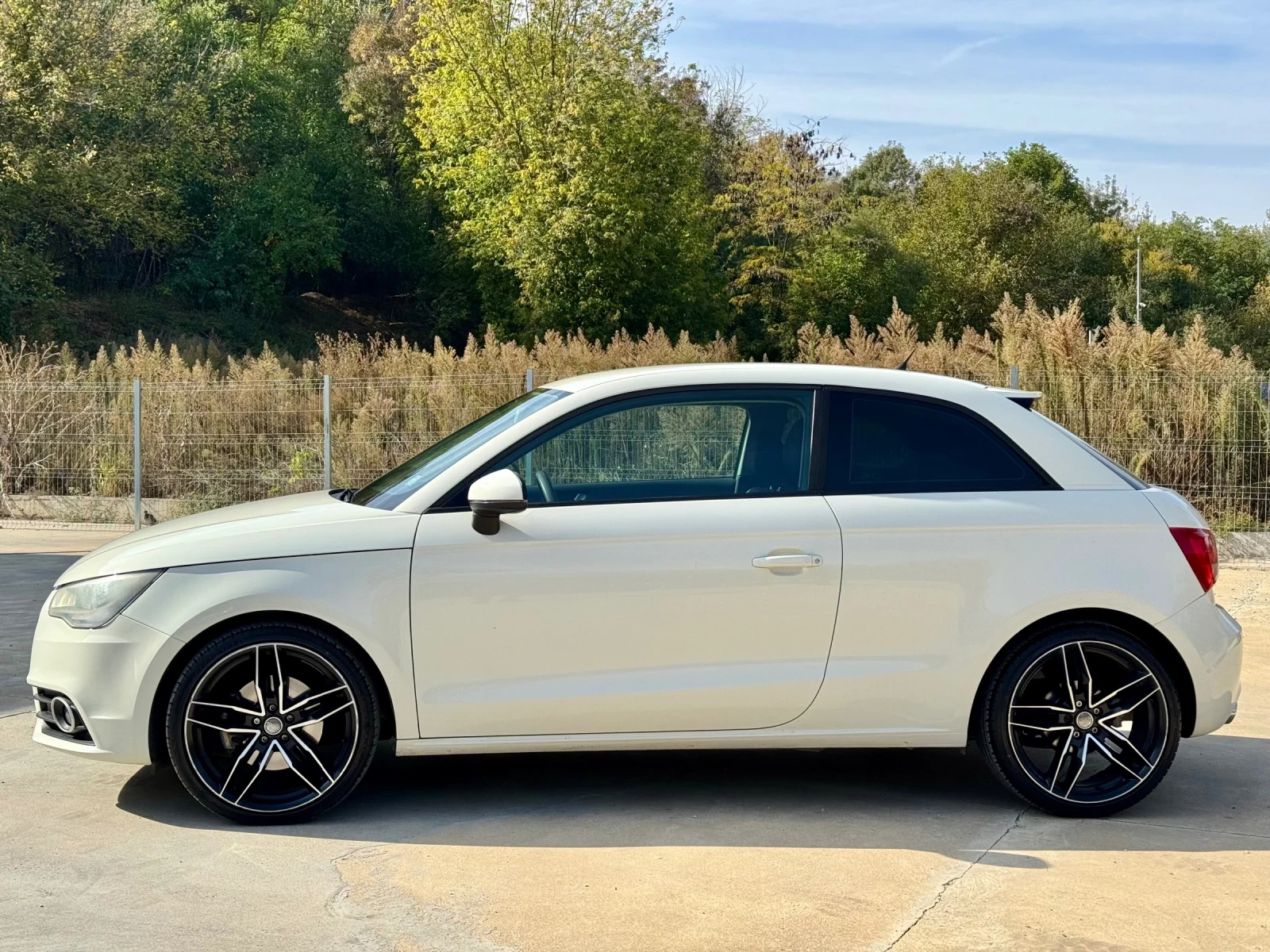 Audi A1 * NAVI* 1.6TDI* 105ks*  | Mobile.bg � ����������� 4