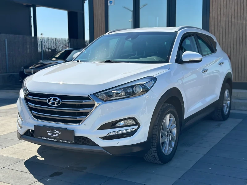 Hyundai Tucson * 2.0CRDI* 4WD* Сервизна История !* , снимка 1 - Автомобили и джипове - 49587274