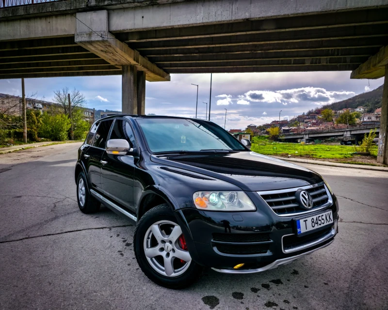 VW Touareg = 4.2= ГАЗ= NAVI= КОЖА= , снимка 2 - Автомобили и джипове - 52459499