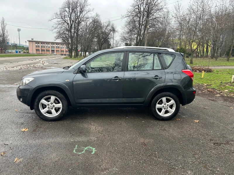 Toyota Rav4 2.2 D-CAT, 4x4 Италия, снимка 3 - Автомобили и джипове - 53053339