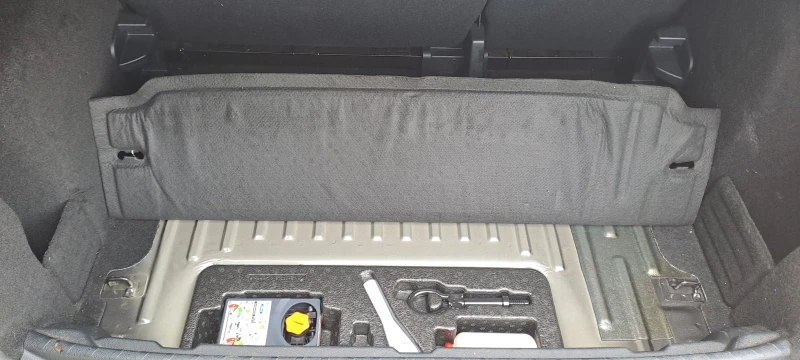 Ford EcoSport 1.0 EcoBoost, снимка 15 - Автомобили и джипове - 53079522