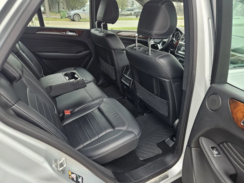 Mercedes-Benz ML 350 3.5 CDI AUTOMAT, снимка 11 - Автомобили и джипове - 53491022