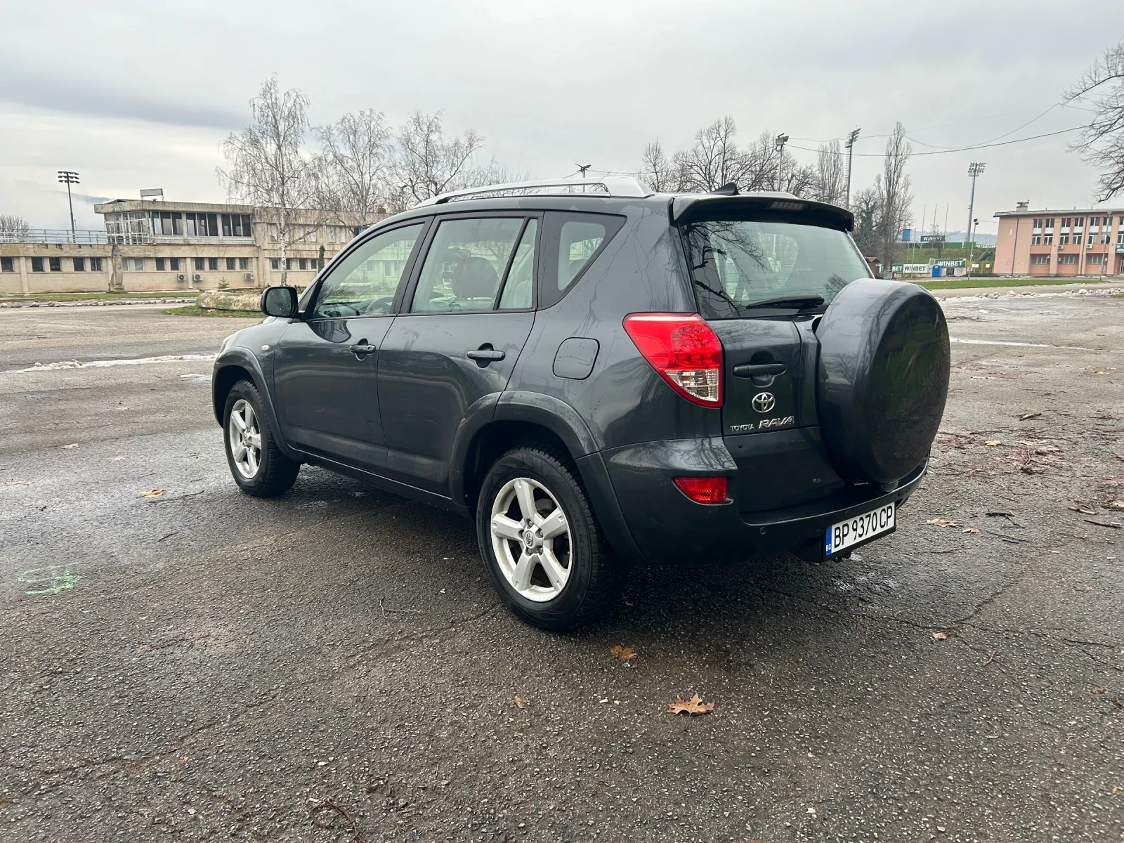 Toyota Rav4 2.2 D-CAT, 4x4 Италия - изображение 4