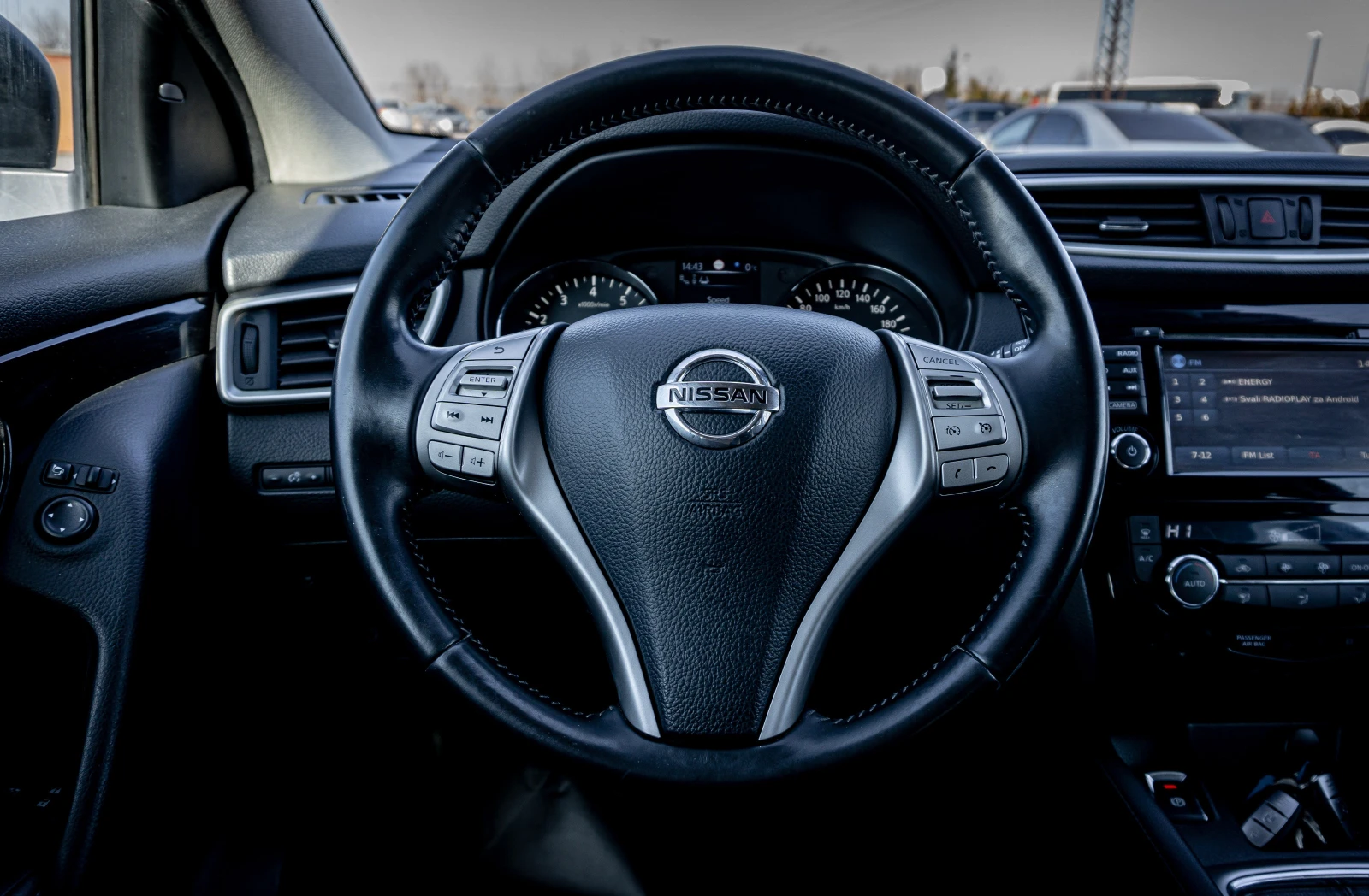 Nissan Qashqai 1.6 TEKNA 163к.с. | КАТО НОВА! МНОГО ЕКСТРИ| ГАРАН - изображение 9