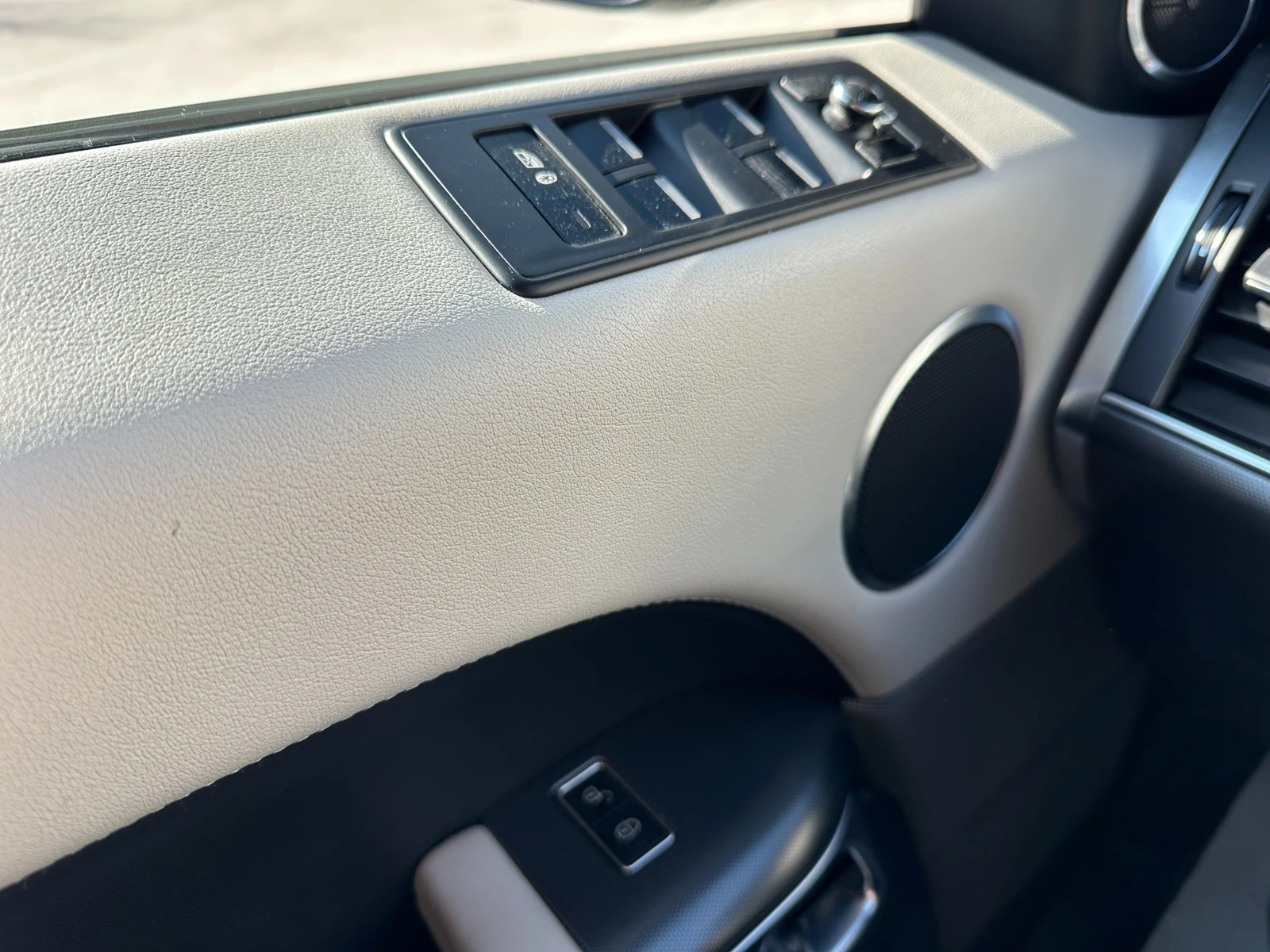 Land Rover Range Rover Sport, снимка 15 - Автомобили и джипове - 53862195