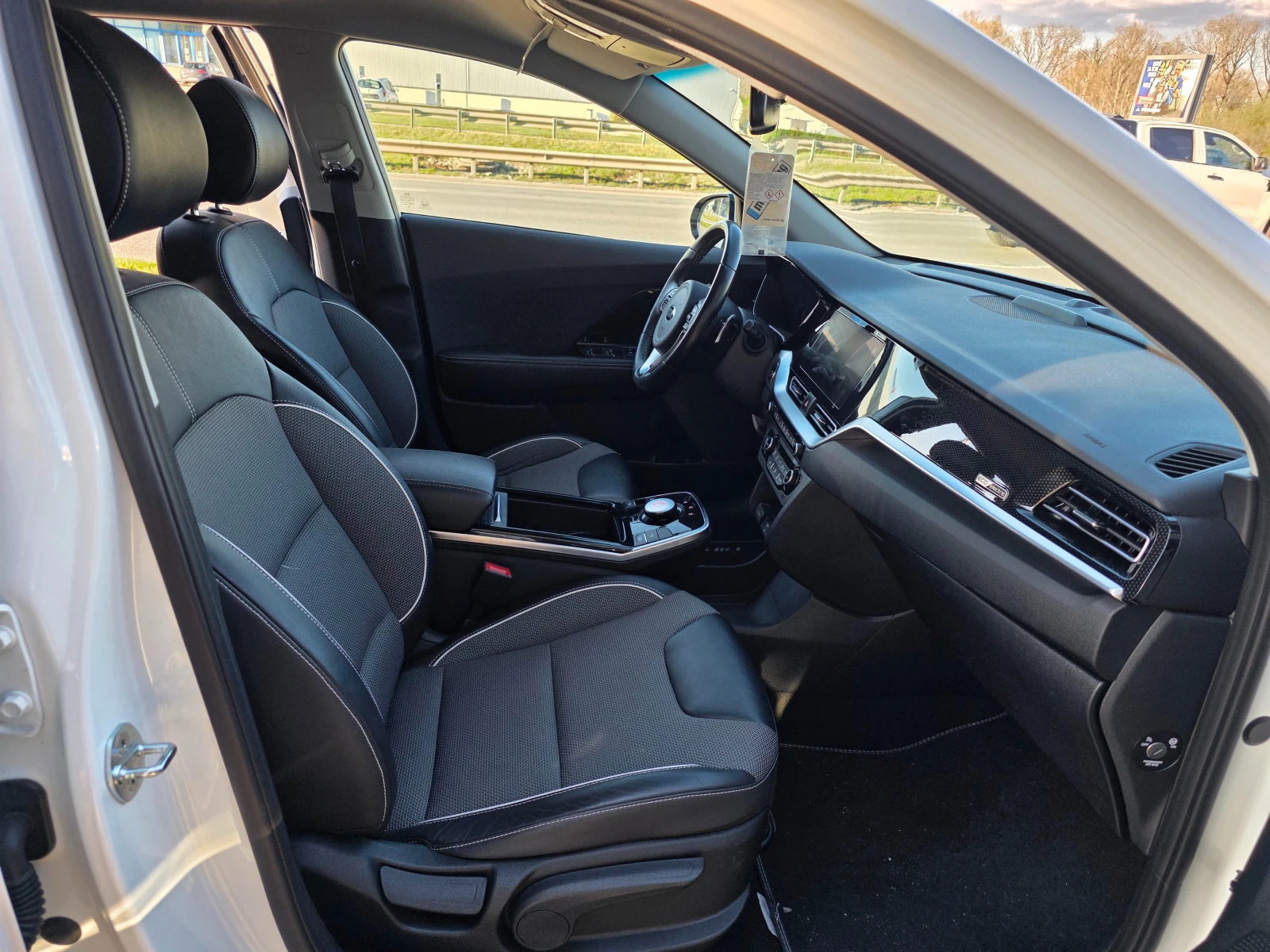 Kia Niro Electric 64kWh SOH 100% * , снимка 12 - Автомобили и джипове - 54572988